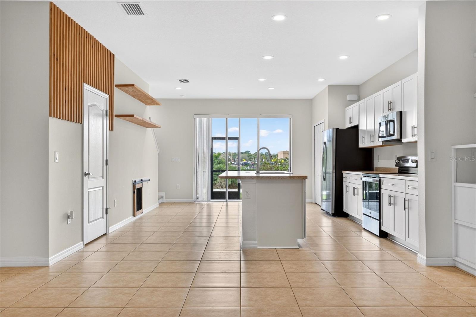 8667 CANYON CREEK TRL