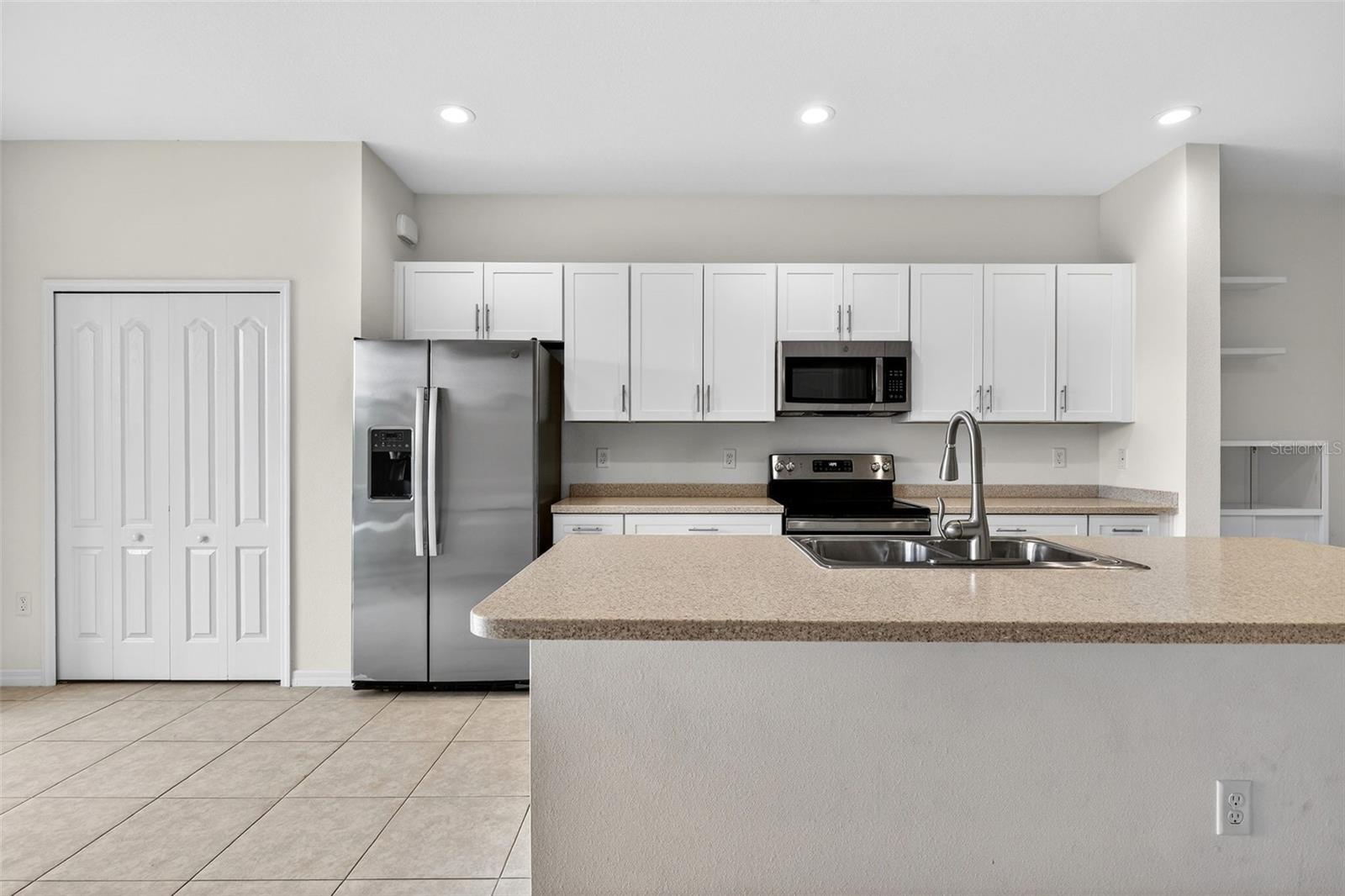 8667 CANYON CREEK TRL