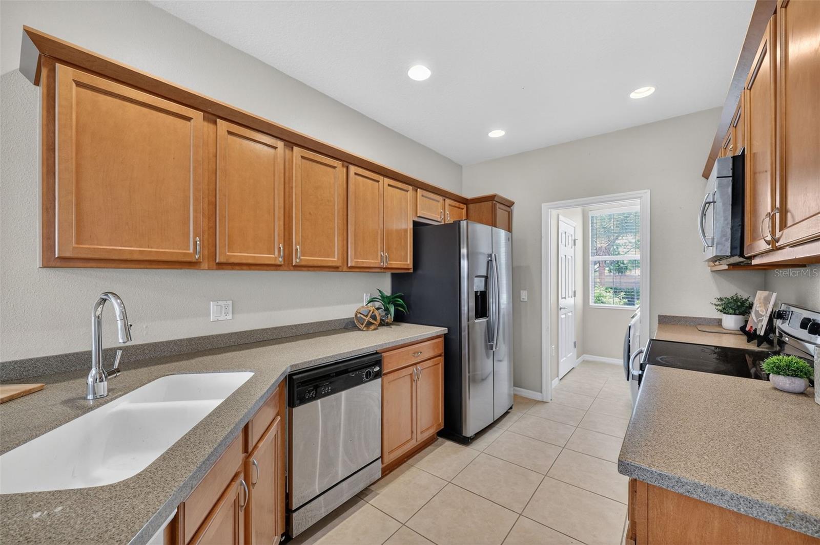 3736 82ND AVENUE CIR E #105