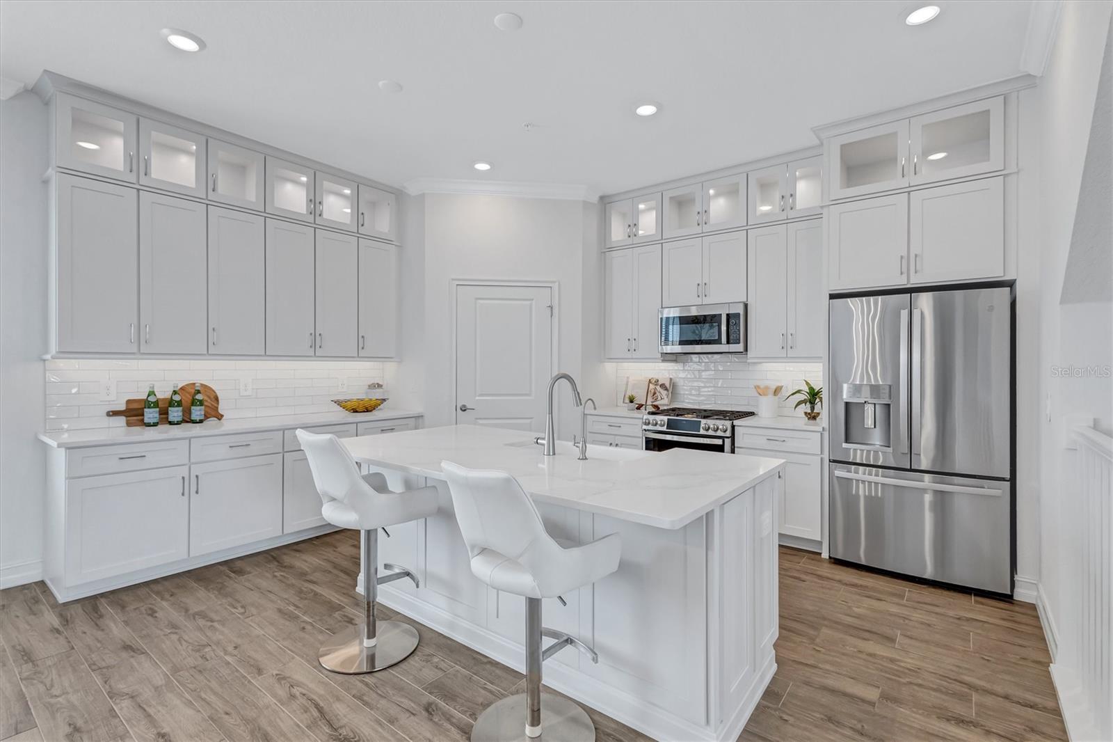 3027 BERMUDA SLOOP CIR