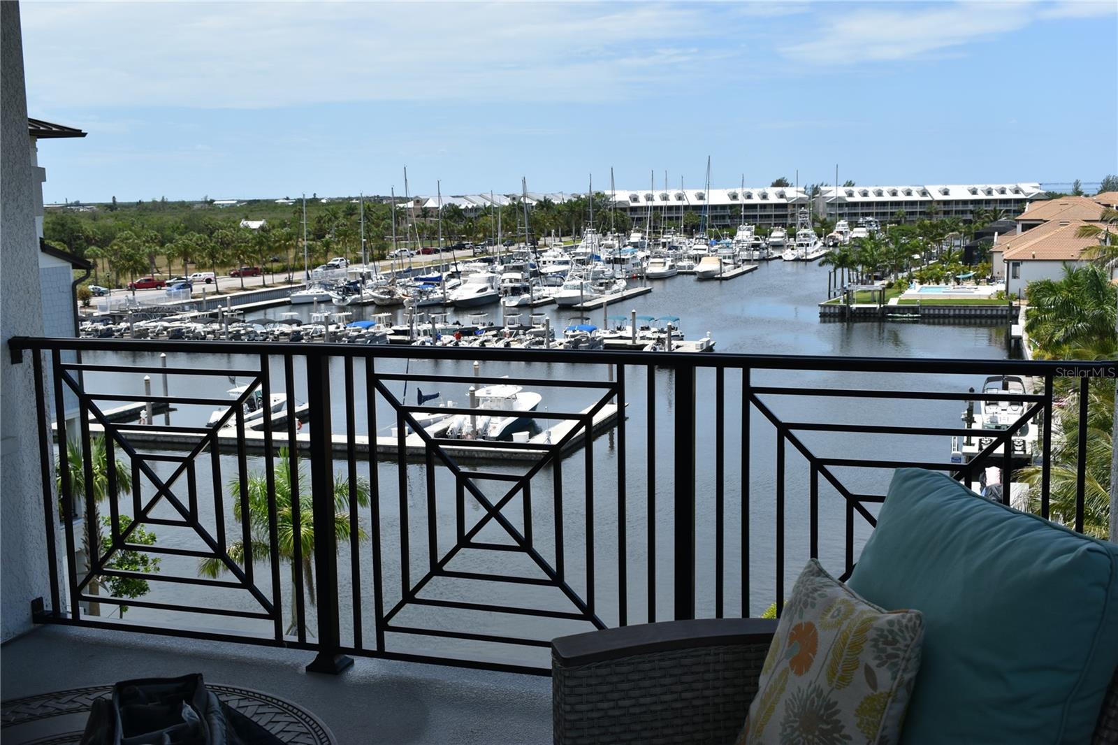 3027 BERMUDA SLOOP CIR