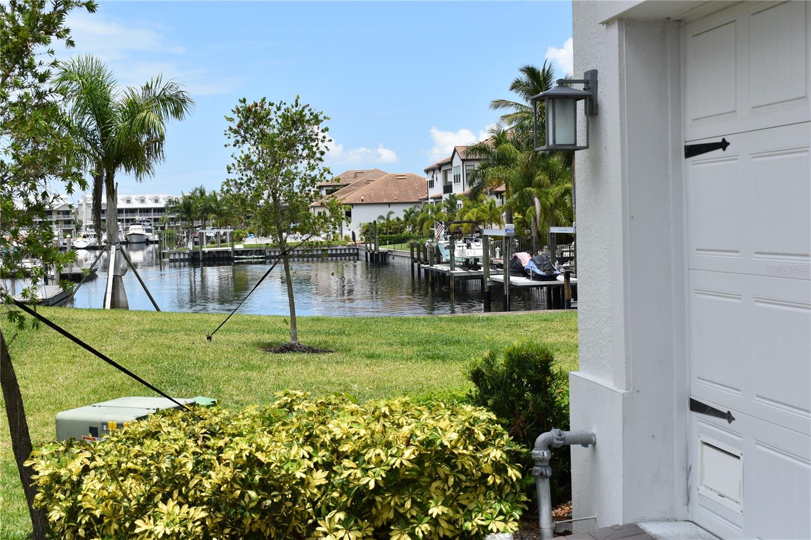 3027 BERMUDA SLOOP CIR