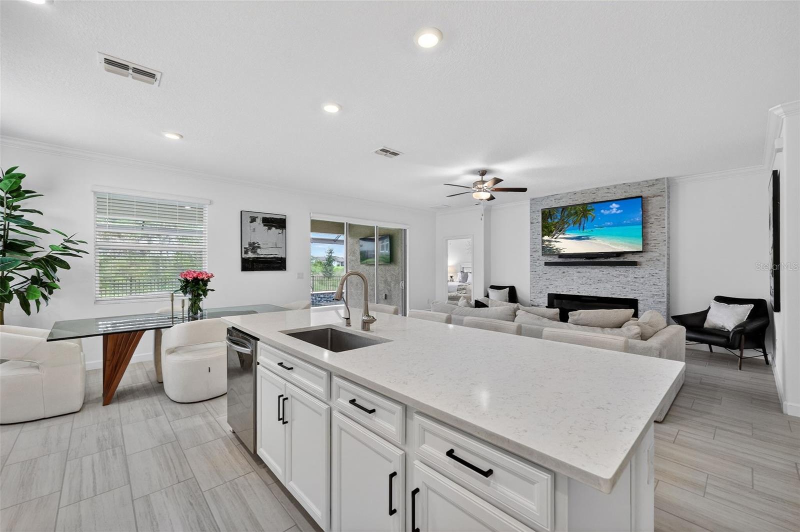 14285 17TH CT E