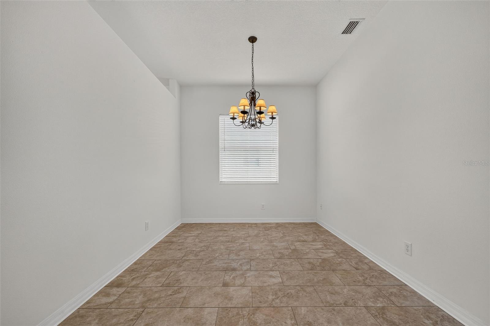 5328 LEXINGTON DR