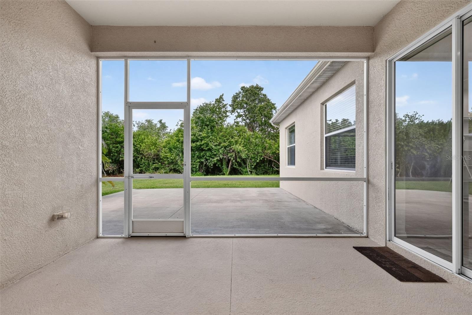 5328 LEXINGTON DR