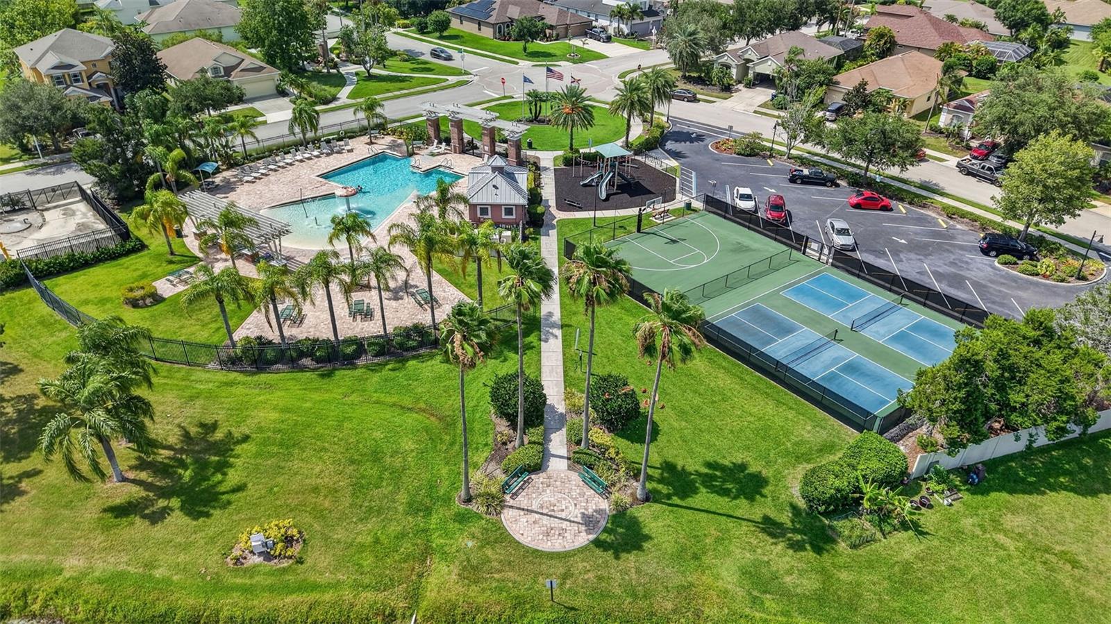 5328 LEXINGTON DR