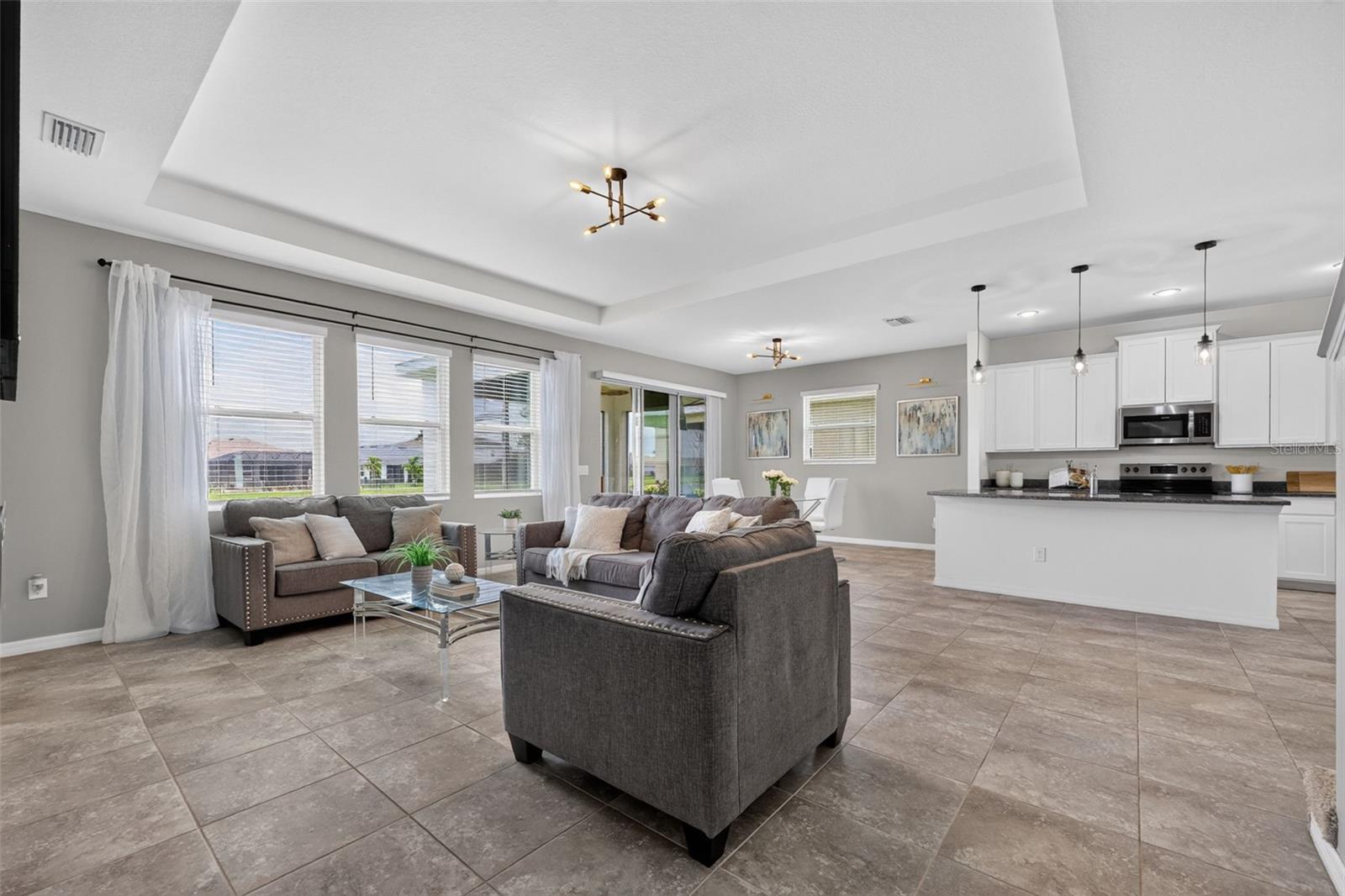 6541 DEVESTA LOOP
