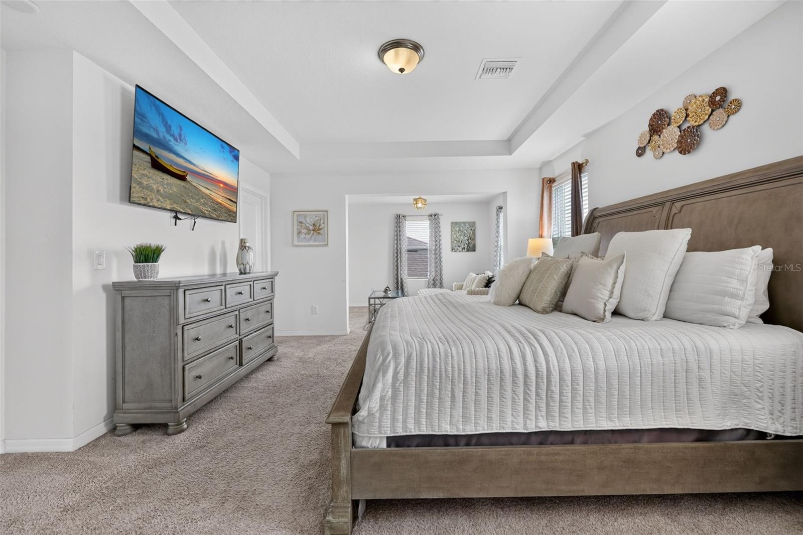 6541 DEVESTA LOOP
