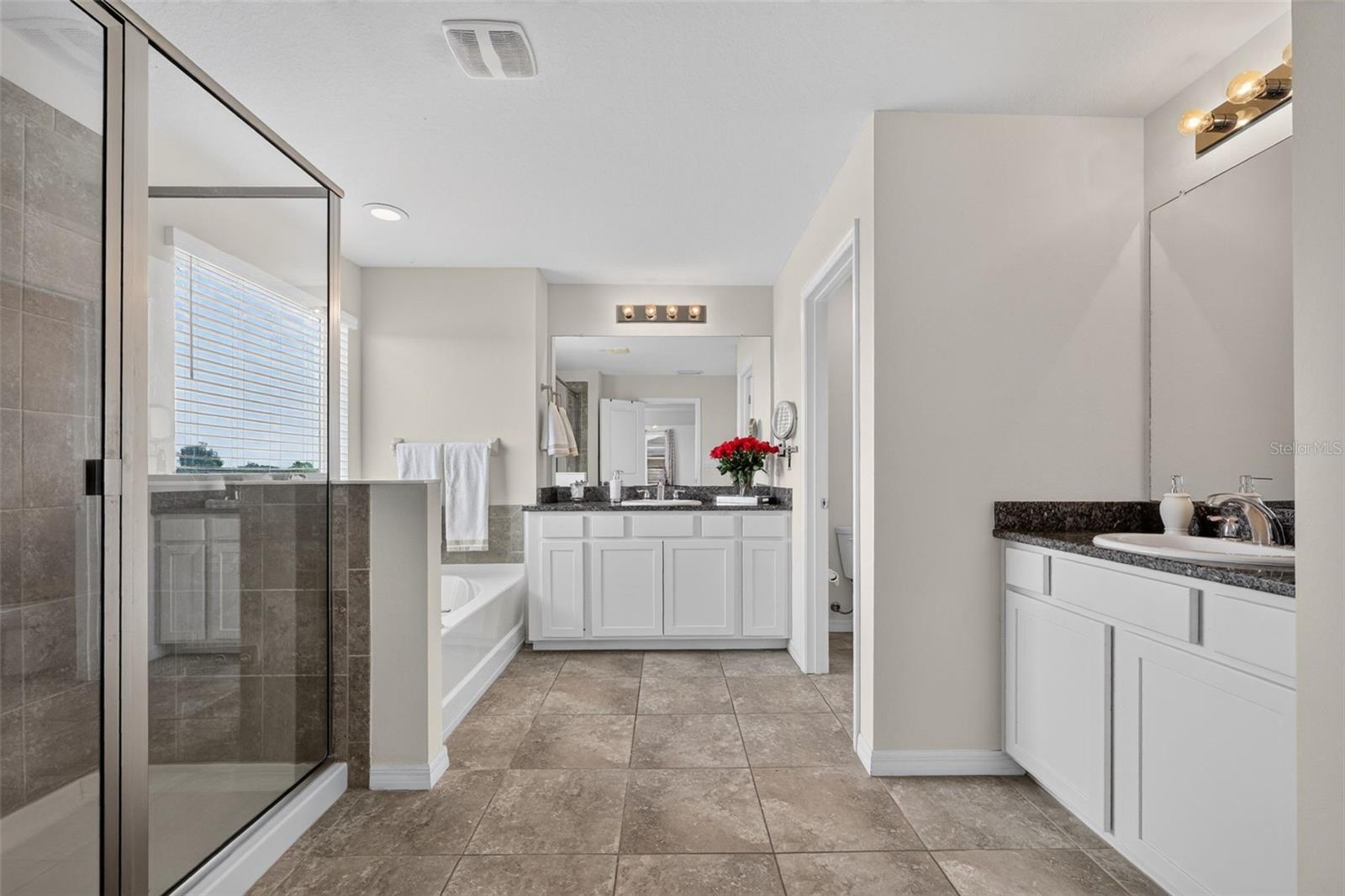 6541 DEVESTA LOOP