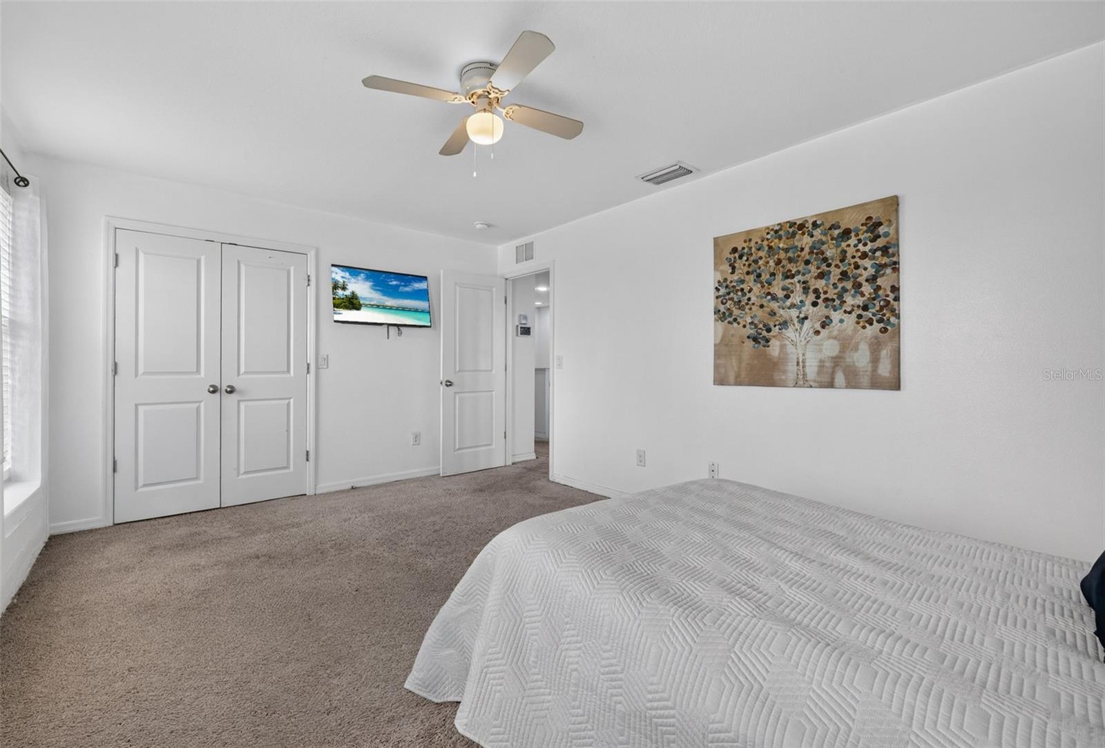 6541 DEVESTA LOOP