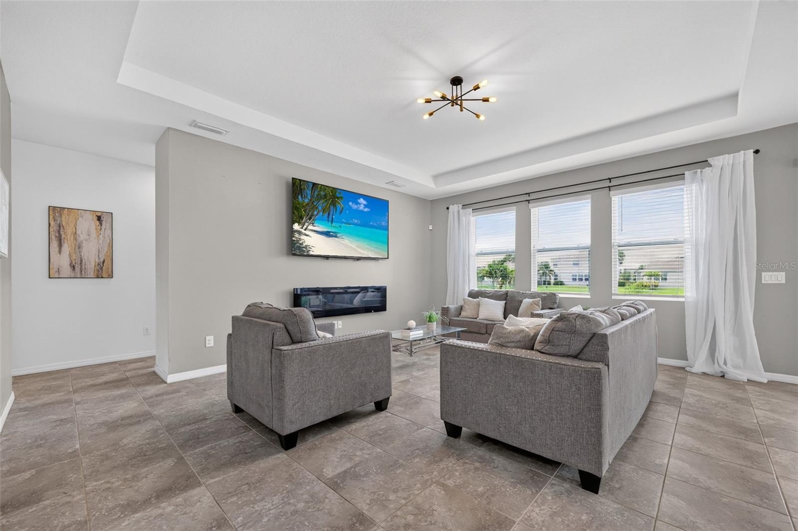 6541 DEVESTA LOOP