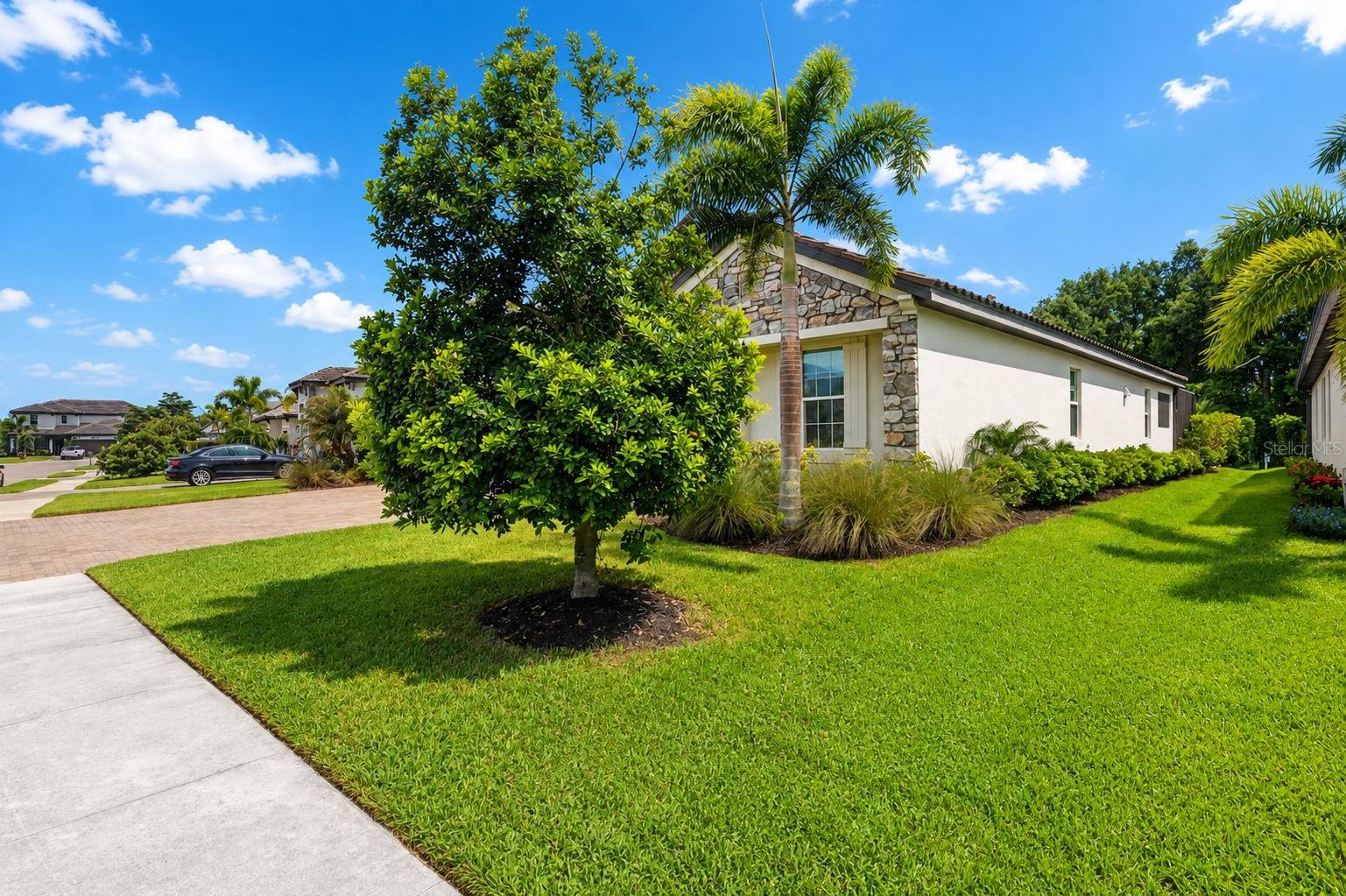 2128 WOODLEAF HAMMOCK CT