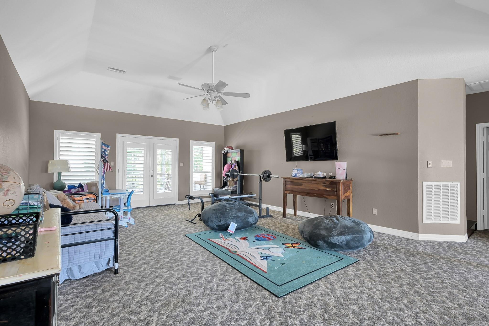 71 La Jolla Circle
