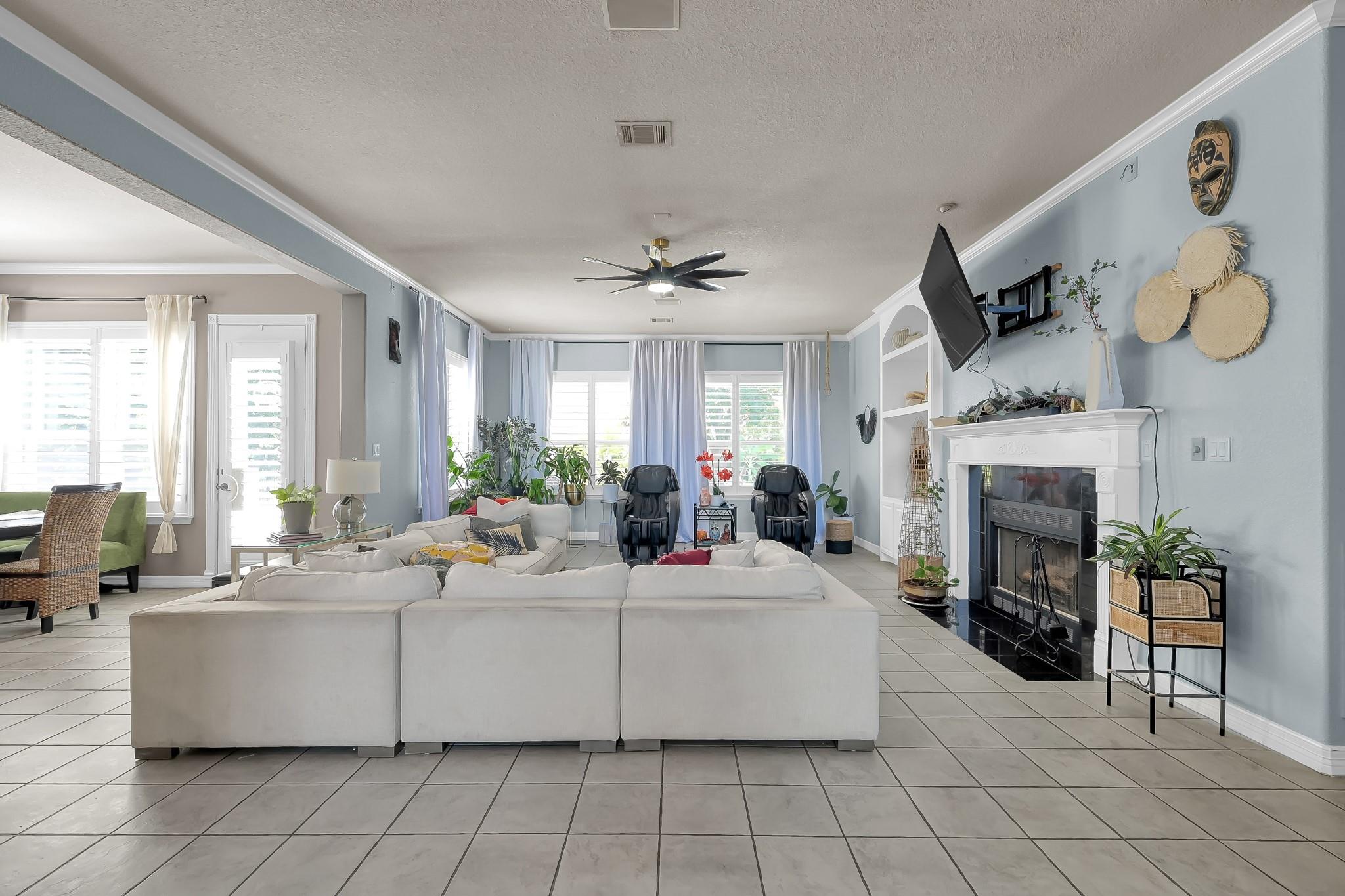 71 La Jolla Circle