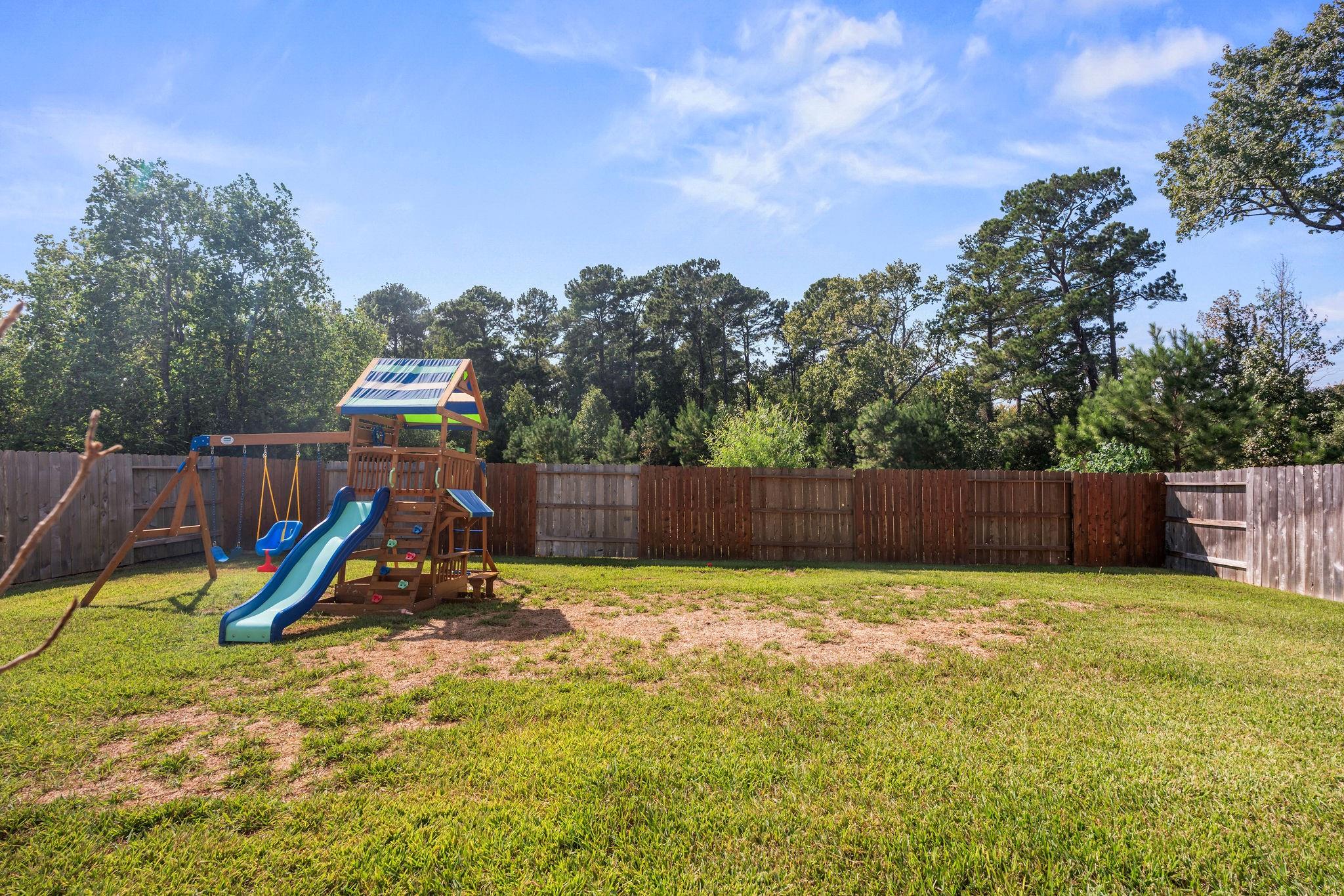 38527 Winding Meadows Drive