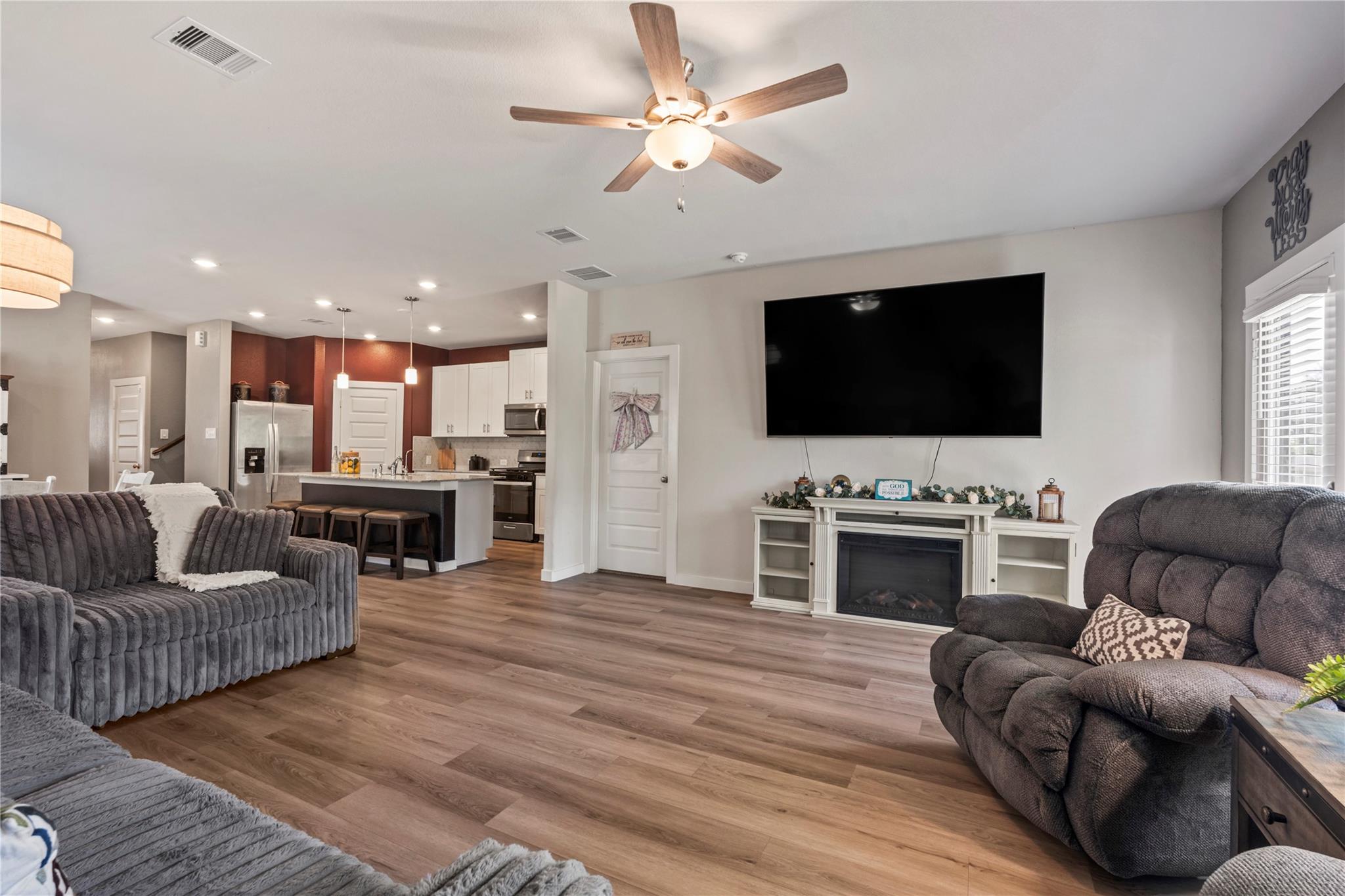 38527 Winding Meadows Drive