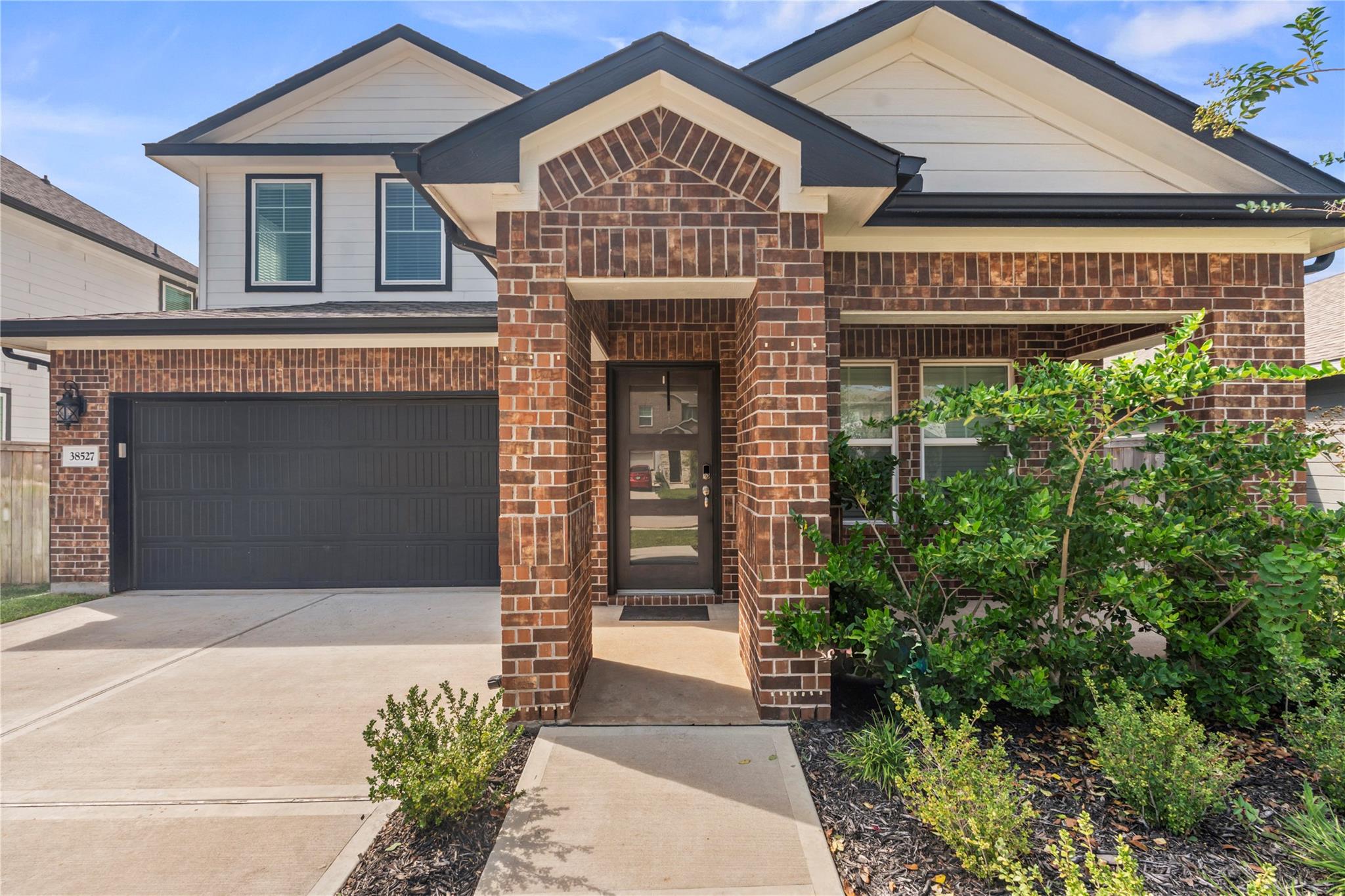 38527 Winding Meadows Drive