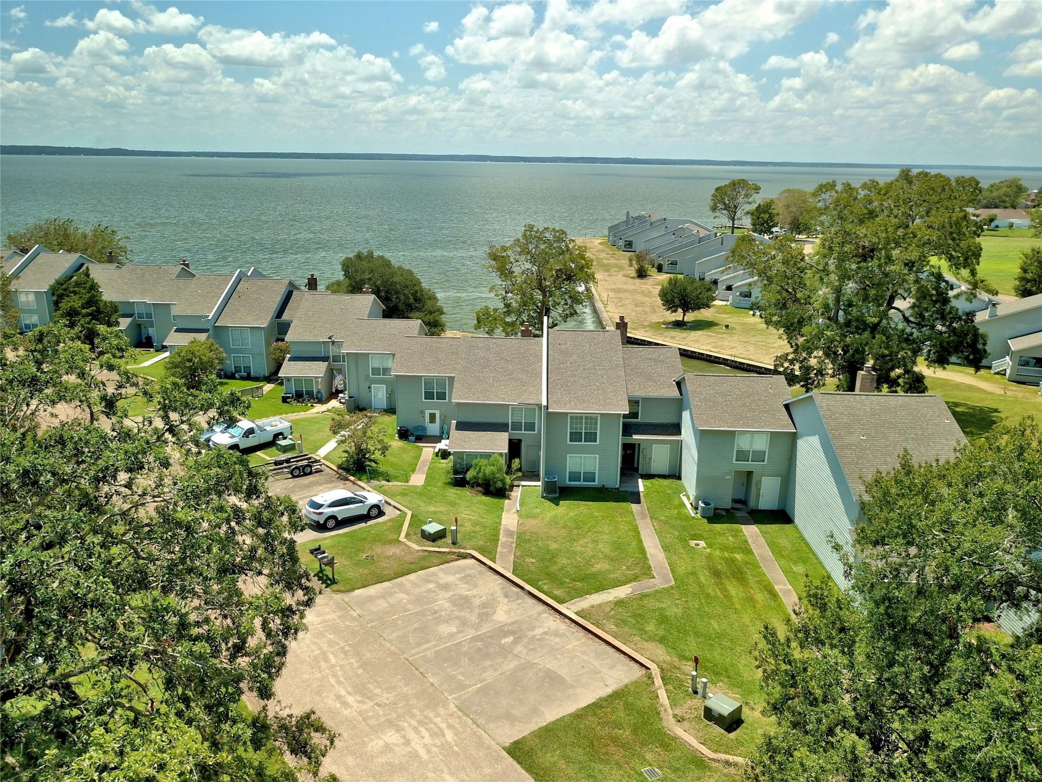 100 Edgewater Drive # 32