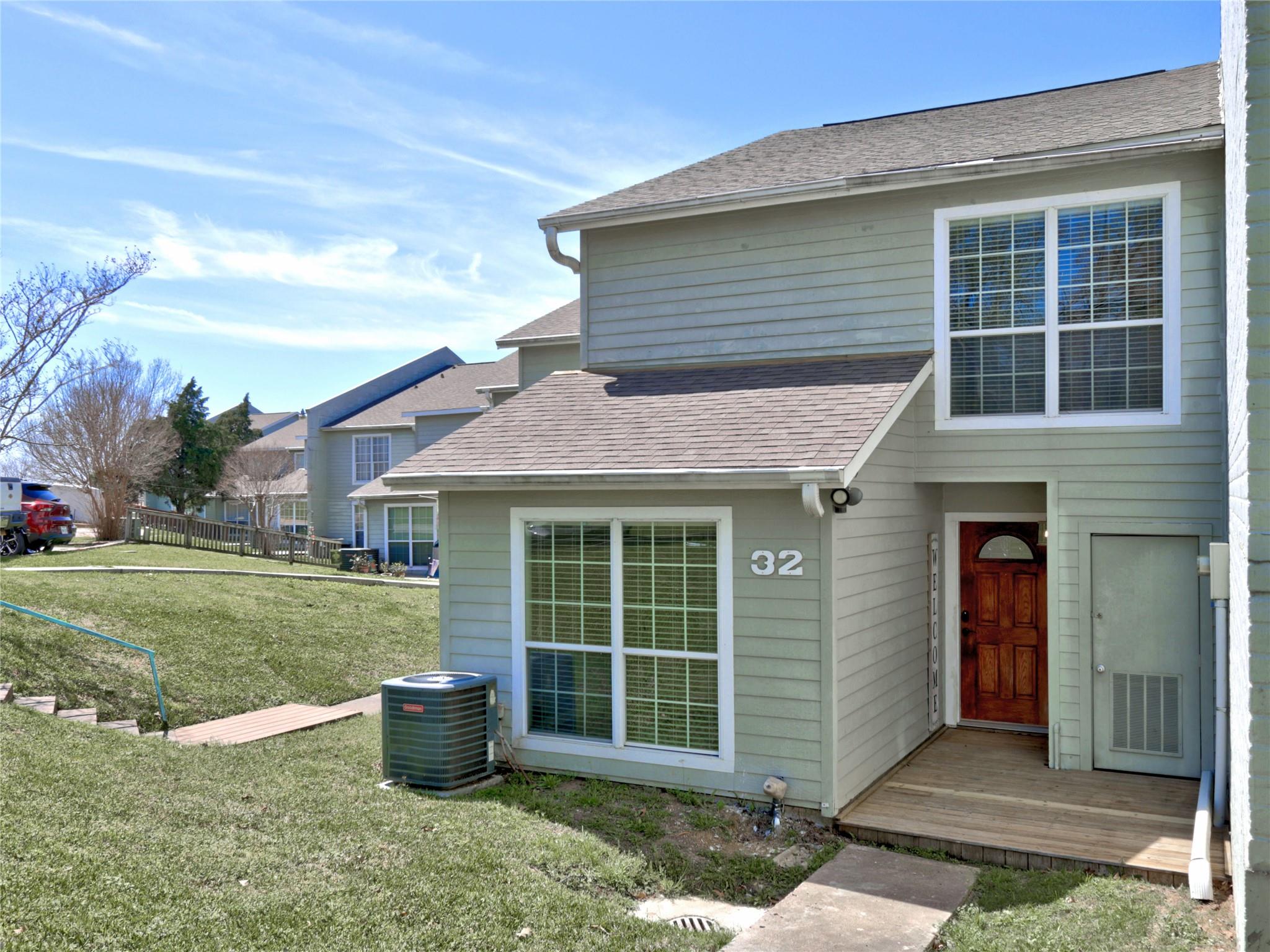100 Edgewater Drive # 32