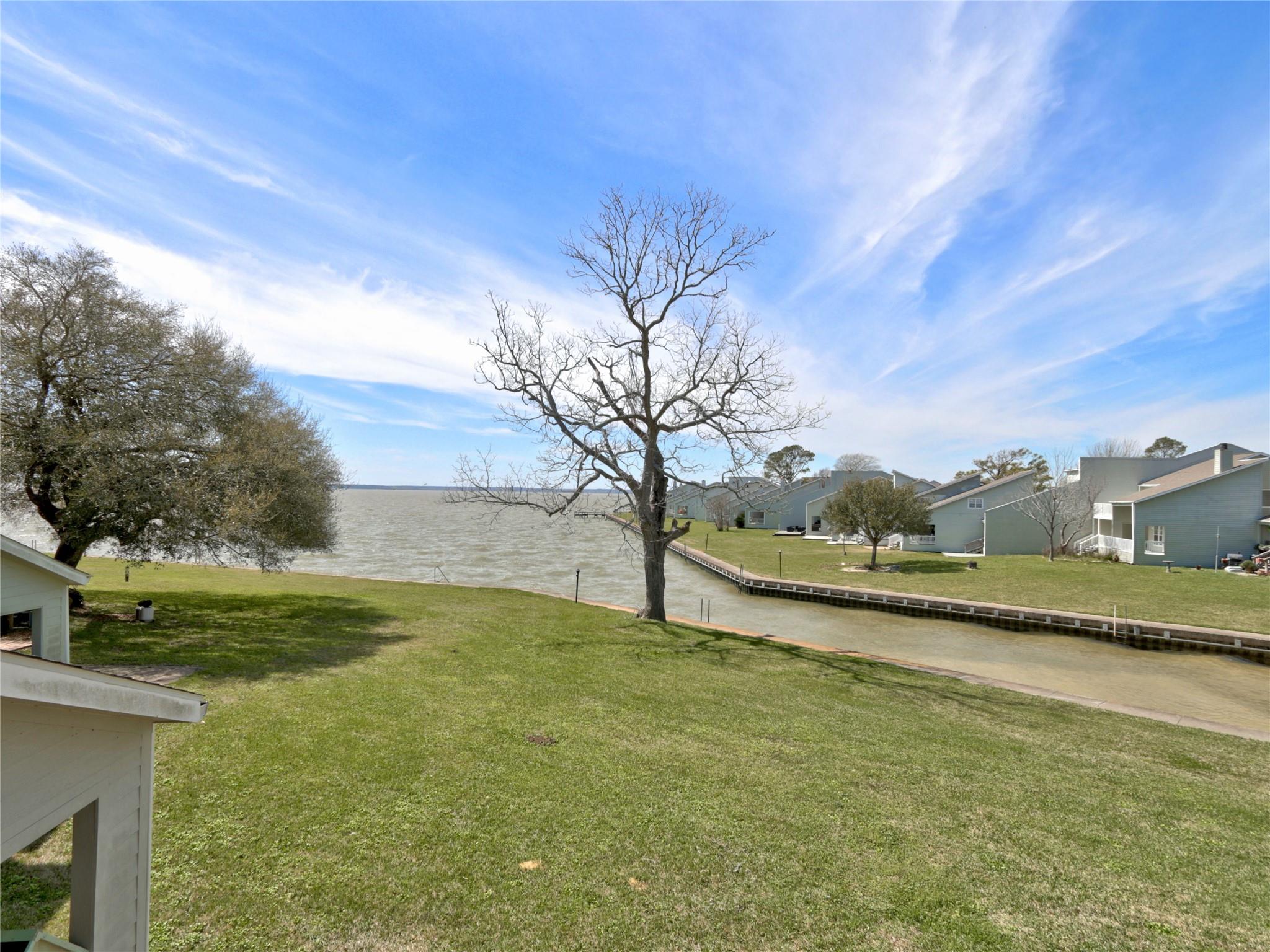 100 Edgewater Drive # 32