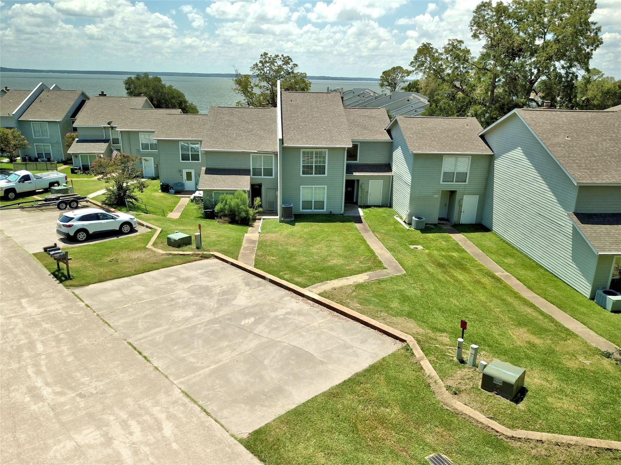 100 Edgewater Drive # 32