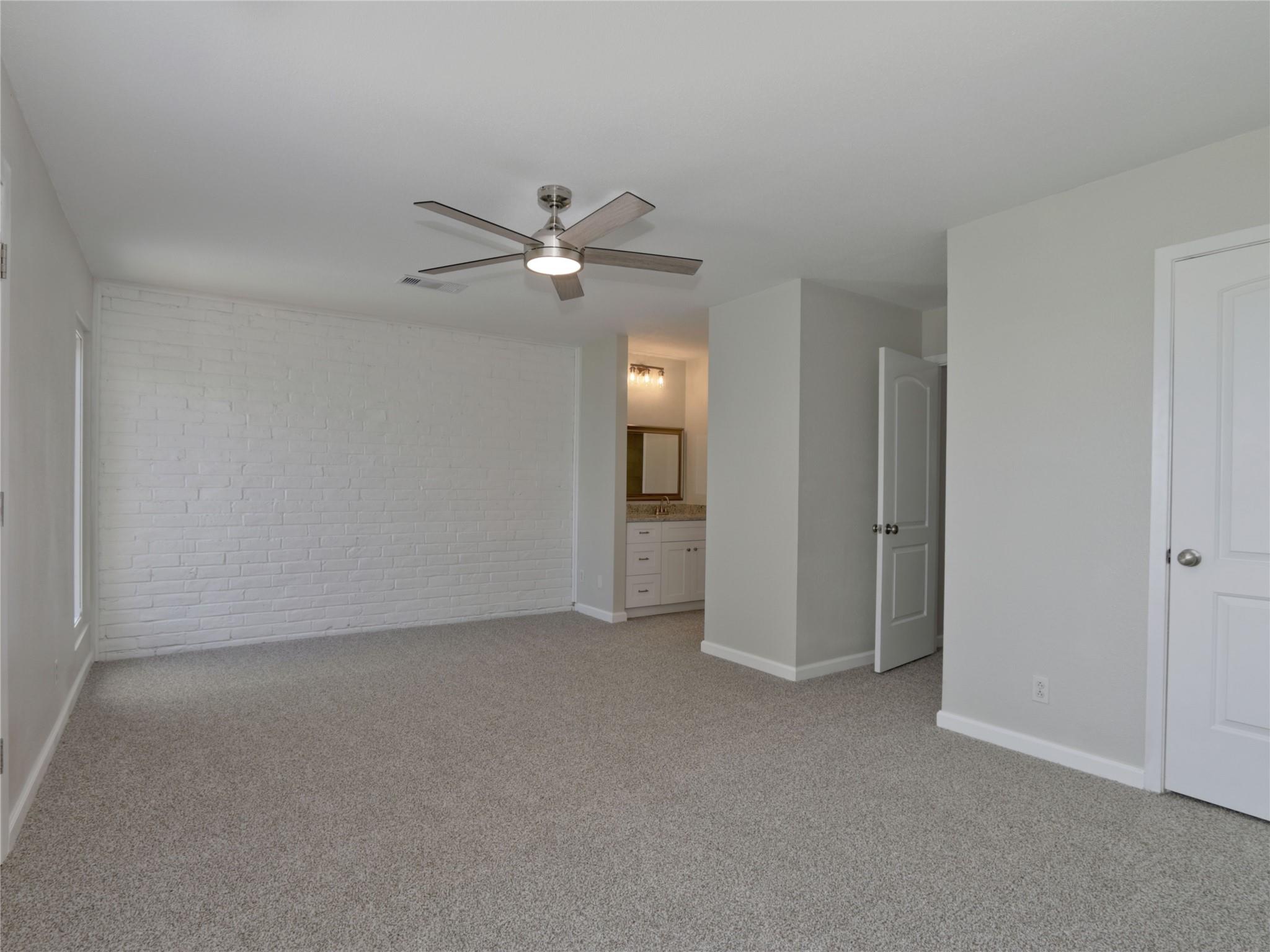 100 Edgewater Drive # 32