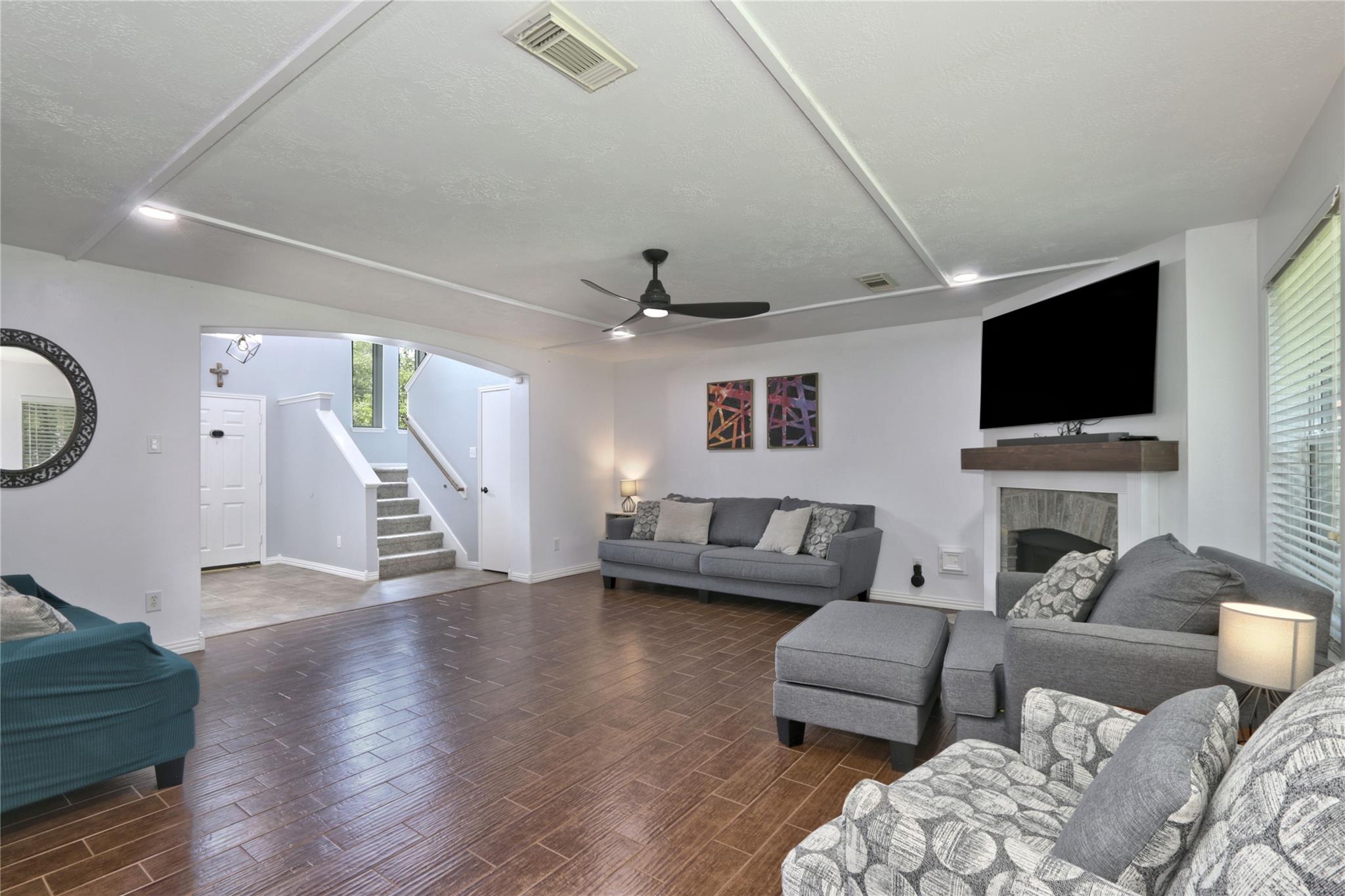 7110 Hayden Drive