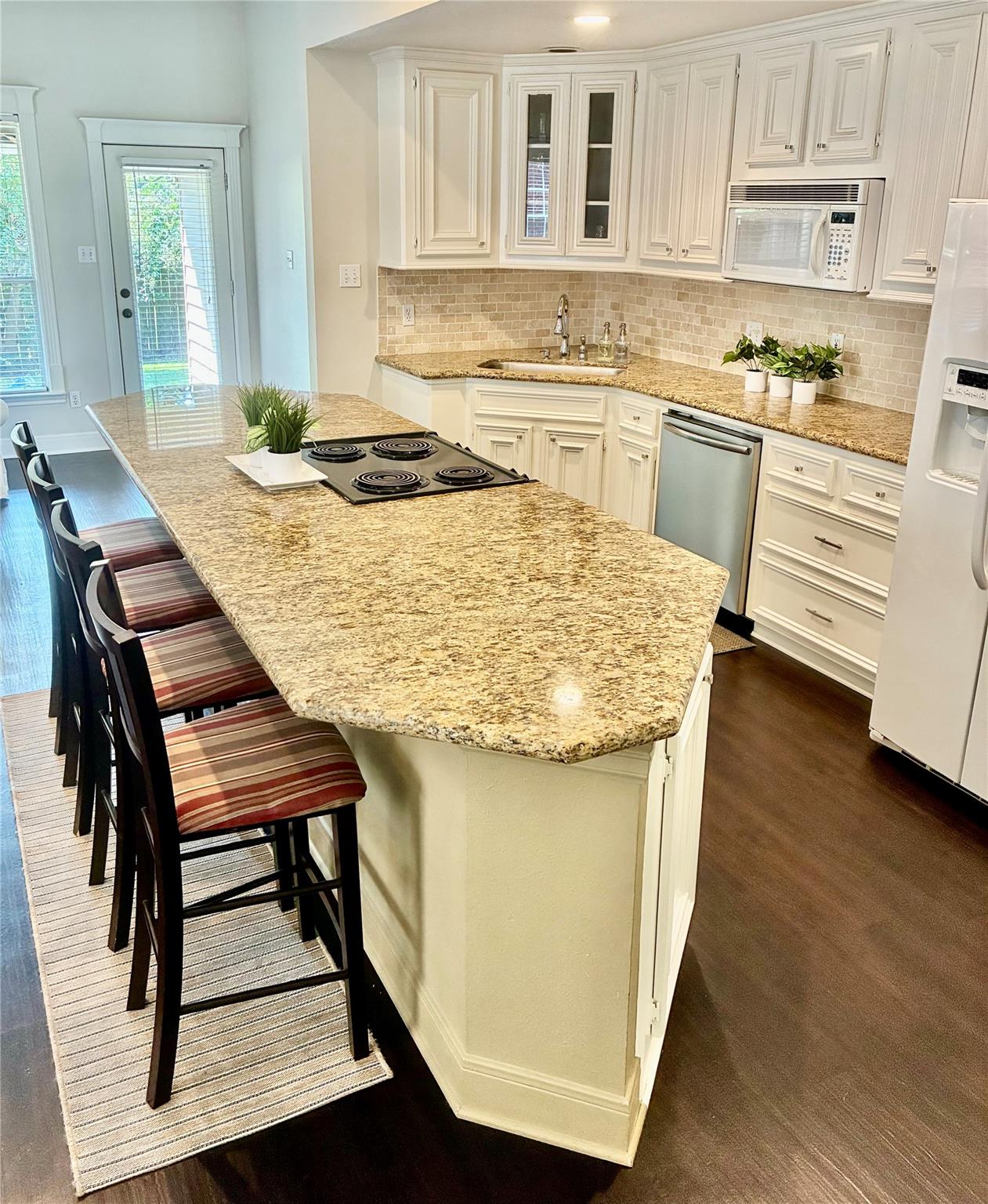 435 N Rivershire Drive