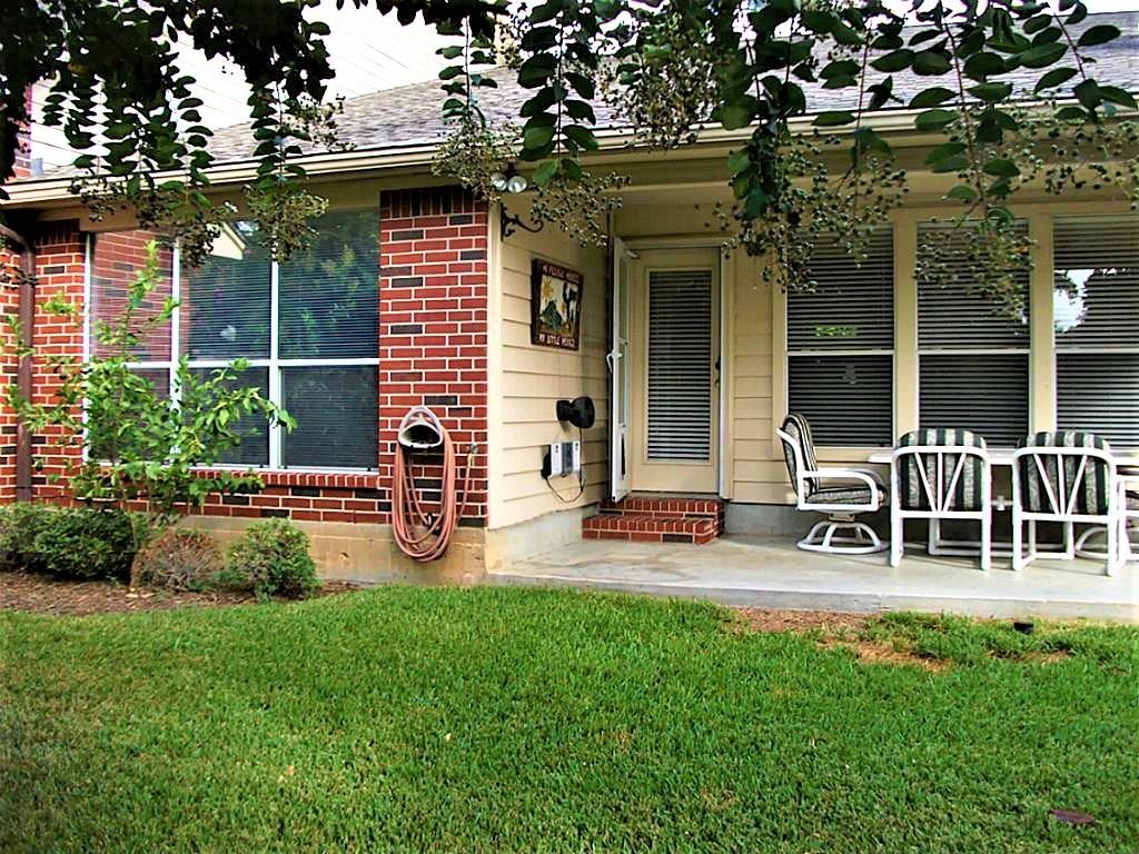 435 N Rivershire Drive