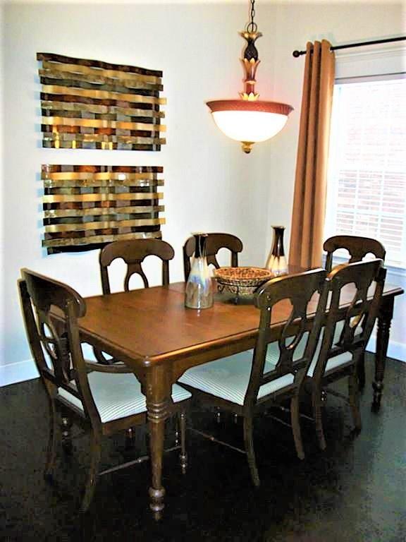 435 N Rivershire Drive