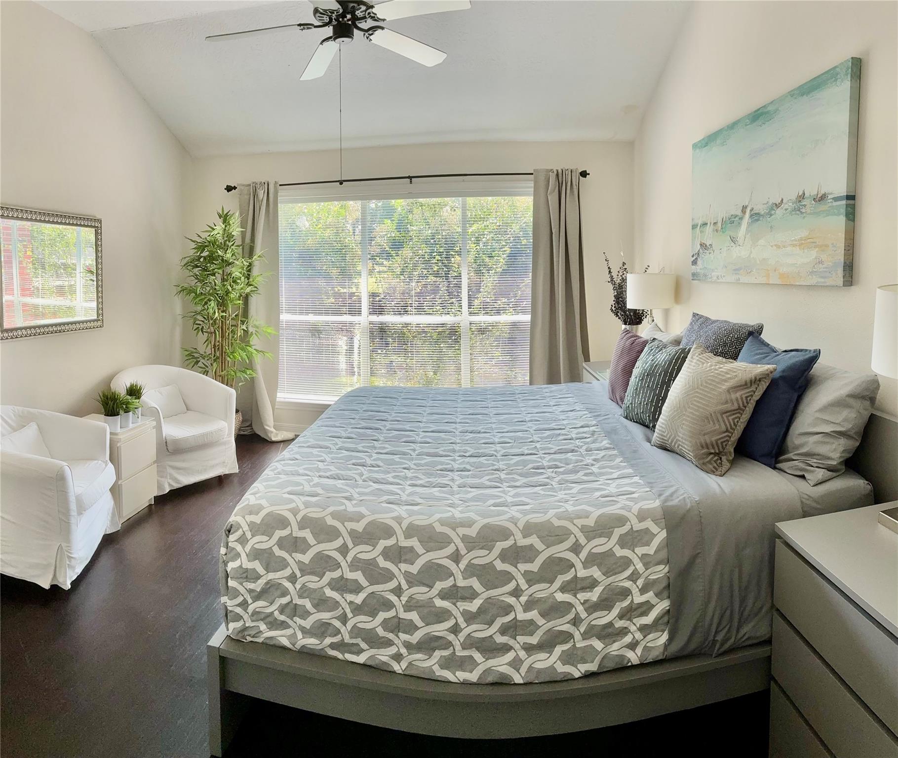 435 N Rivershire Drive