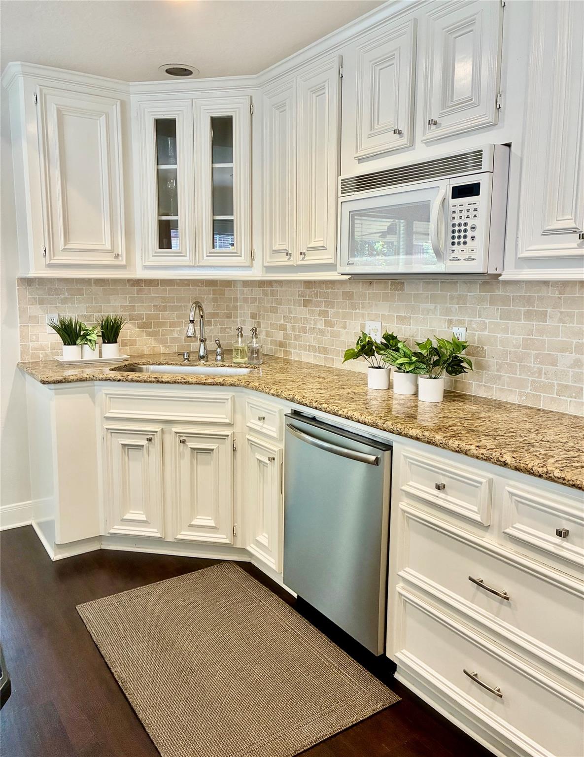 435 N Rivershire Drive