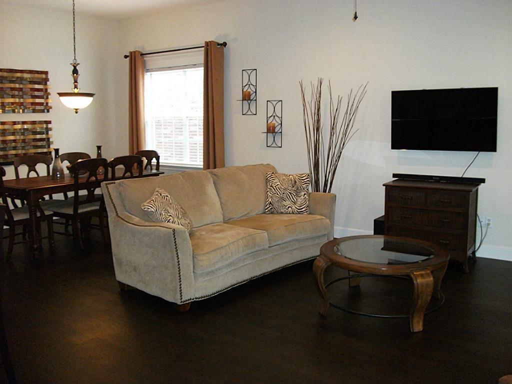 435 N Rivershire Drive