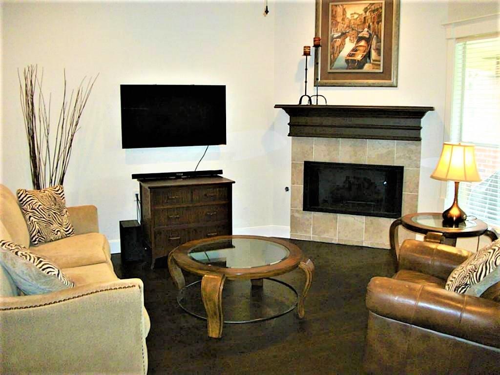 435 N Rivershire Drive