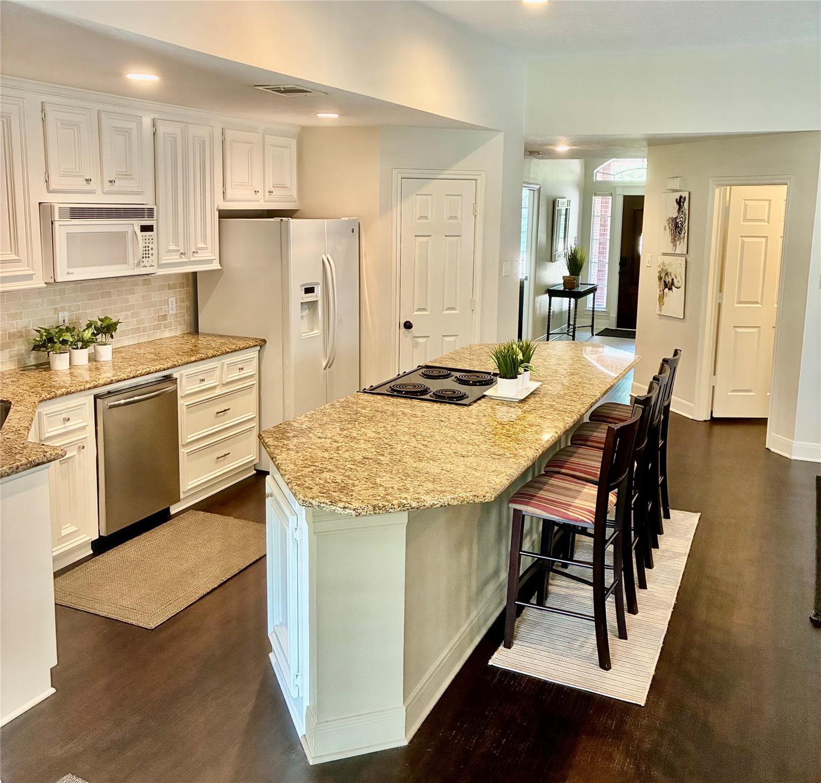 435 N Rivershire Drive