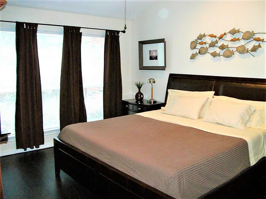 435 N Rivershire Drive