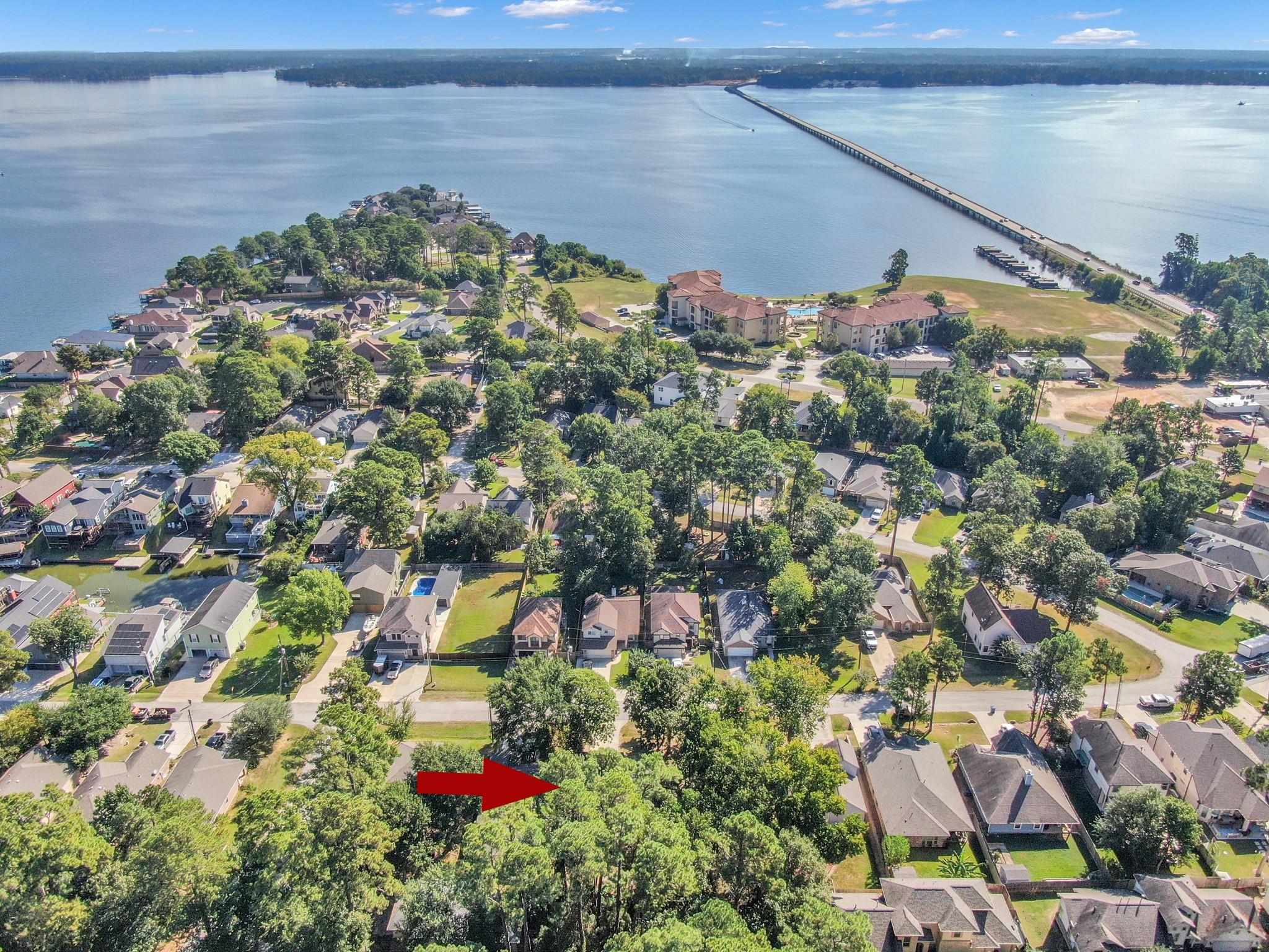 121 Clear Water Street W