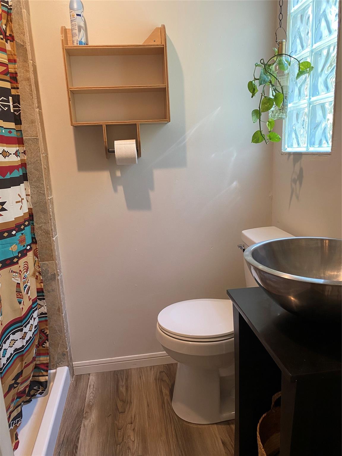 8992A Greenwood Drive