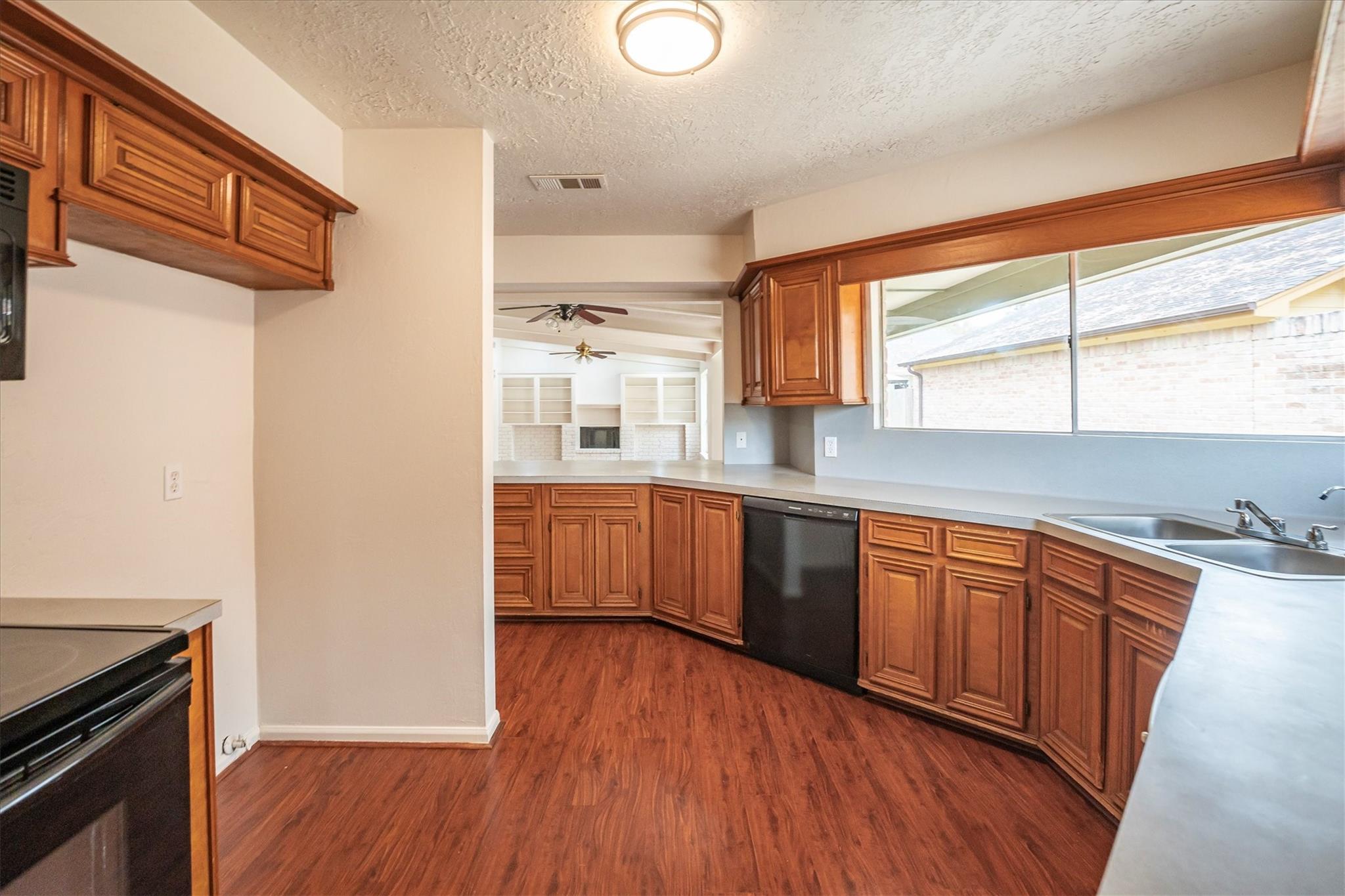 11819 Doretta Drive, Montgomery