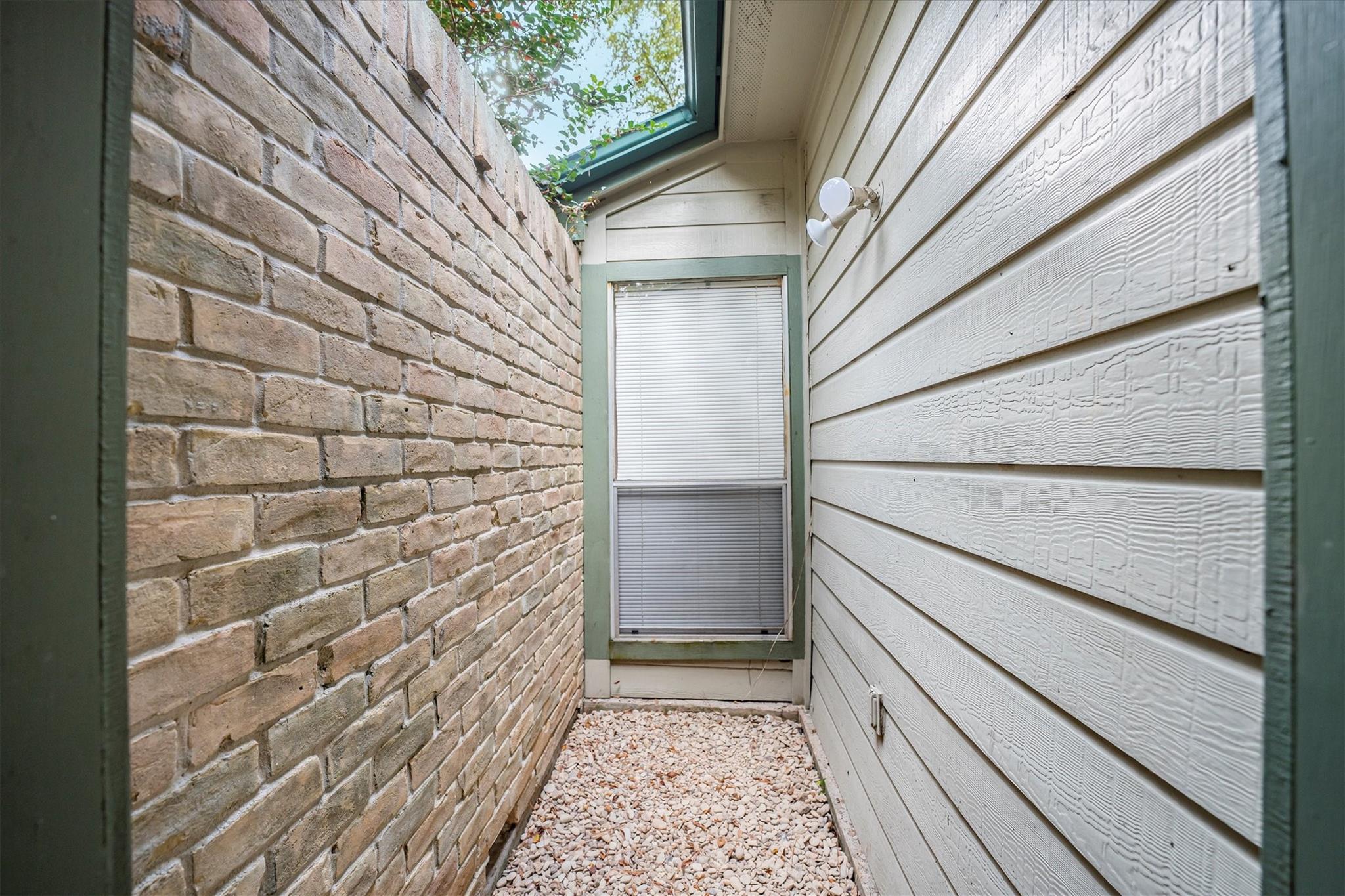 11819 Doretta Drive, Montgomery