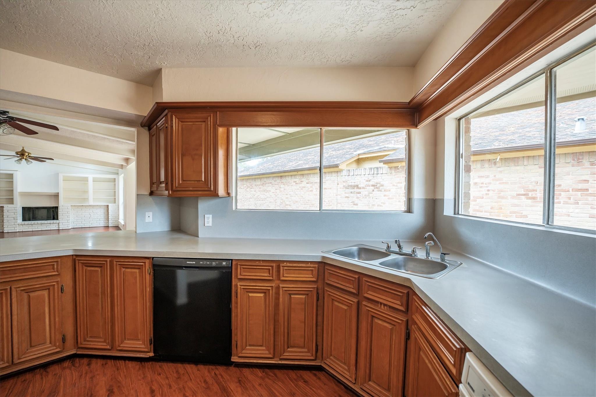 11819 Doretta Drive, Montgomery