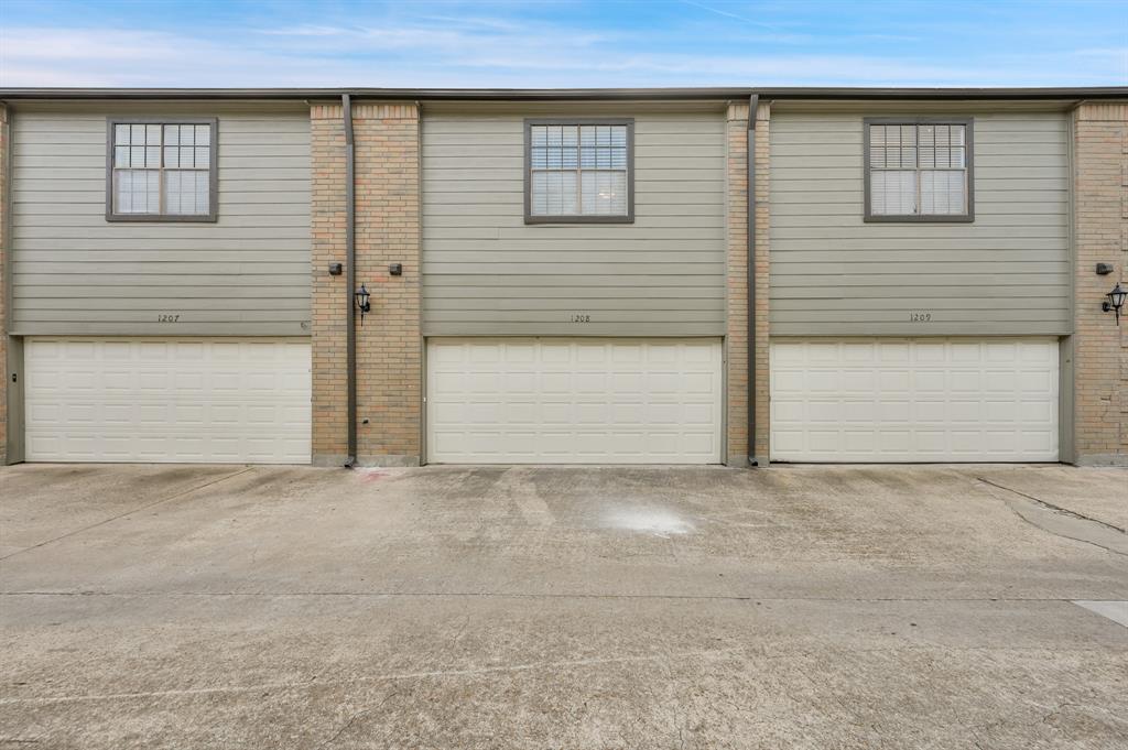 9850 Pagewood Lane # 1208