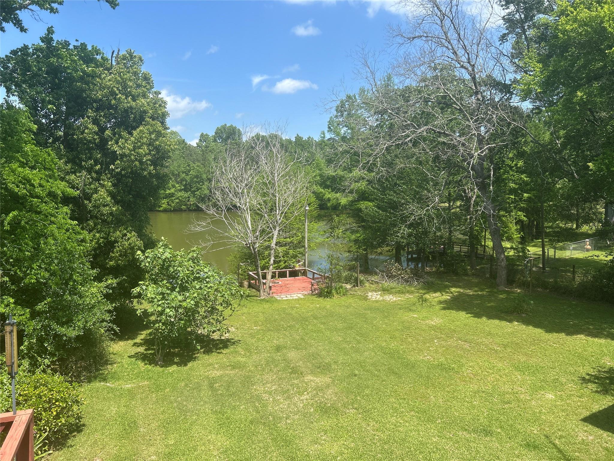 381 Lakeshore Drive