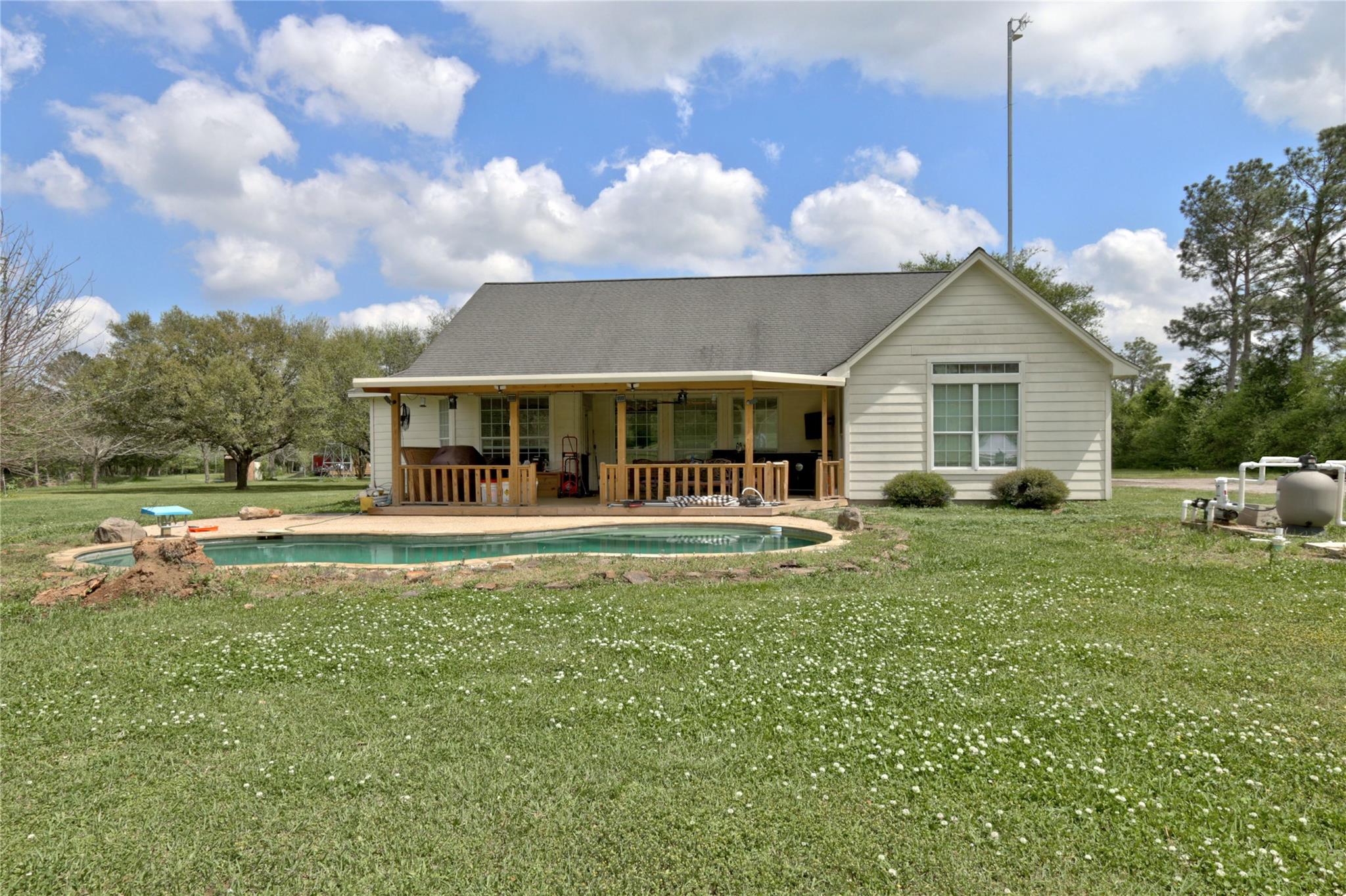 18135 N State Highway 75