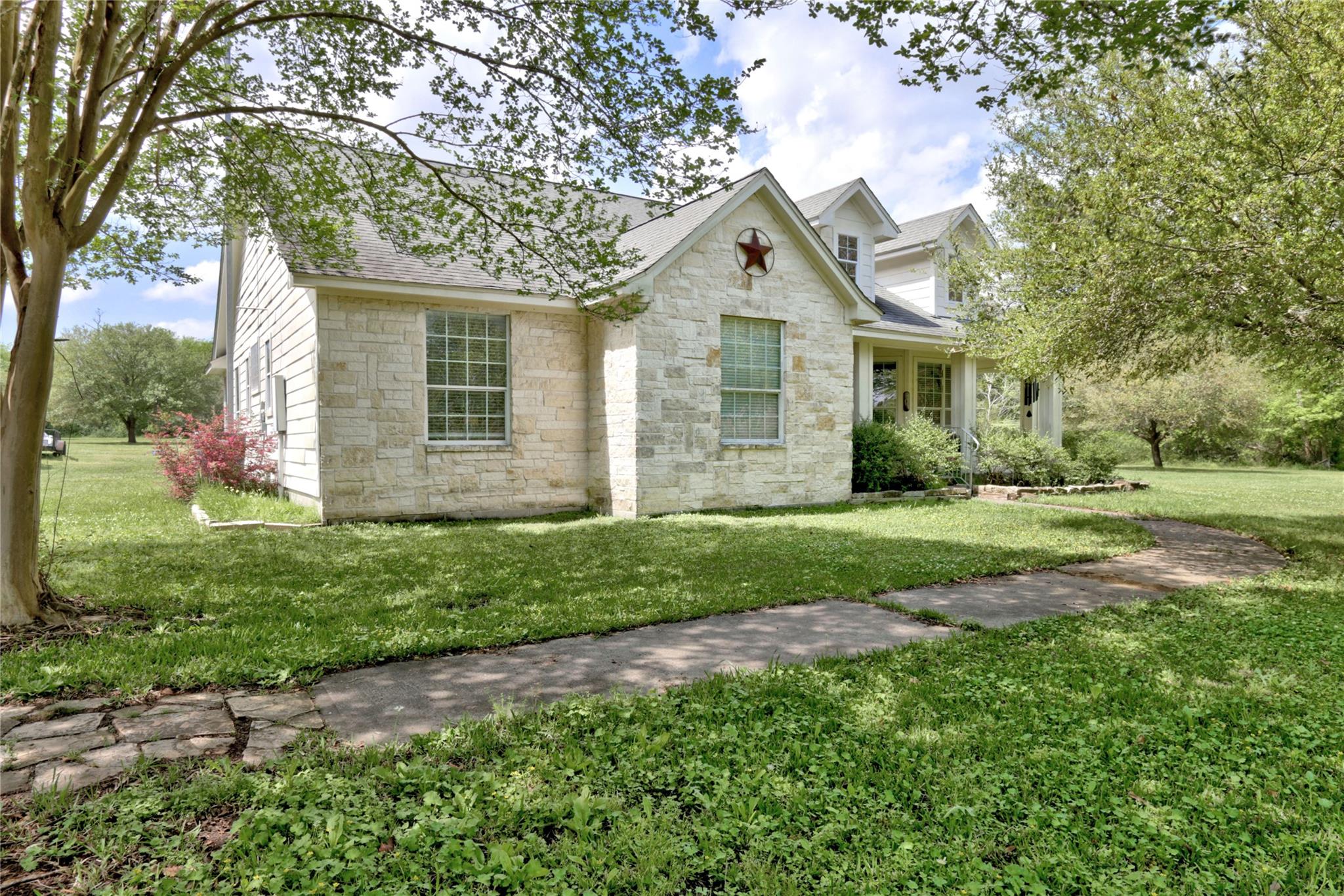 18135 N State Highway 75