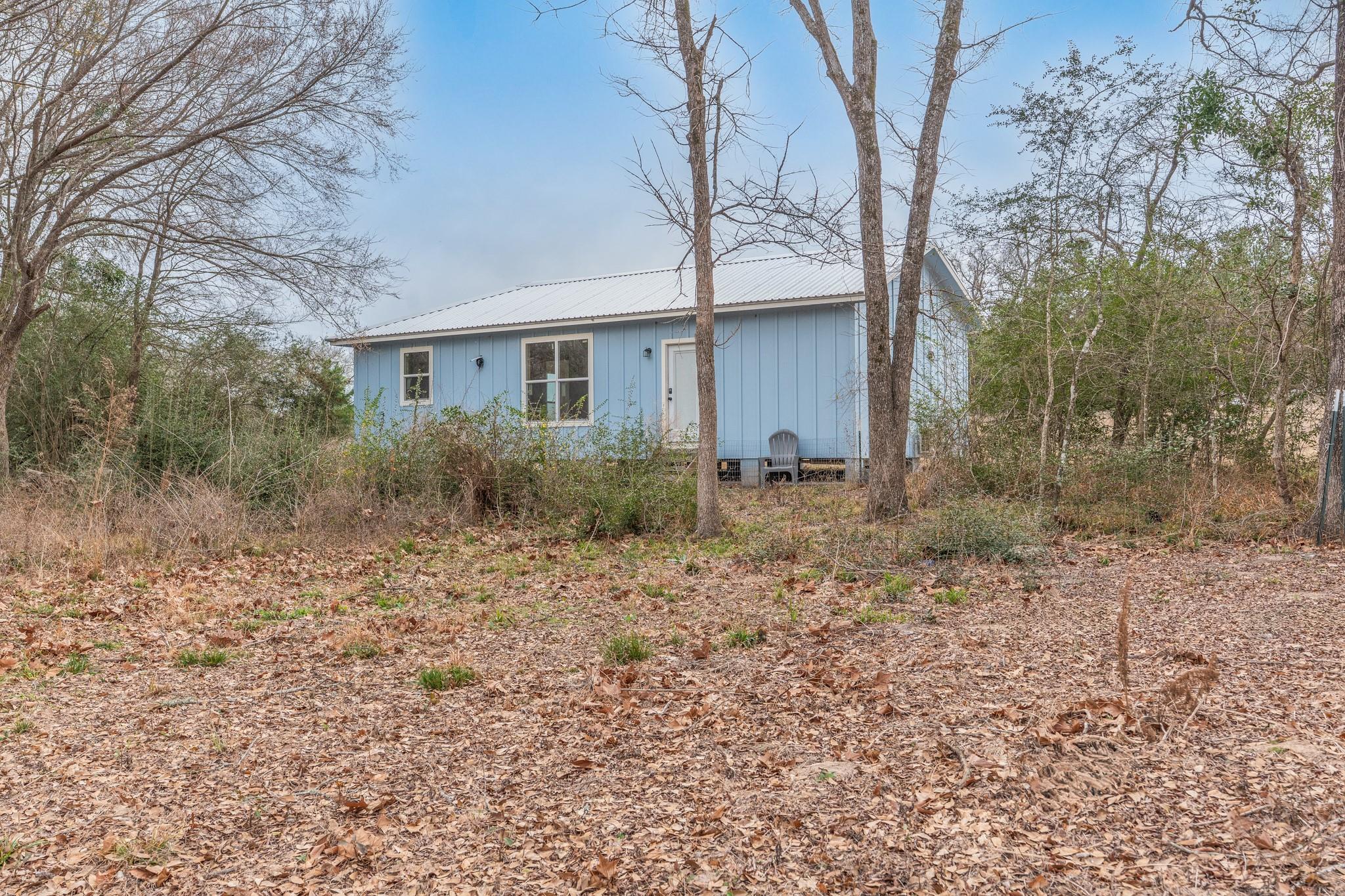 2077 County Road 408