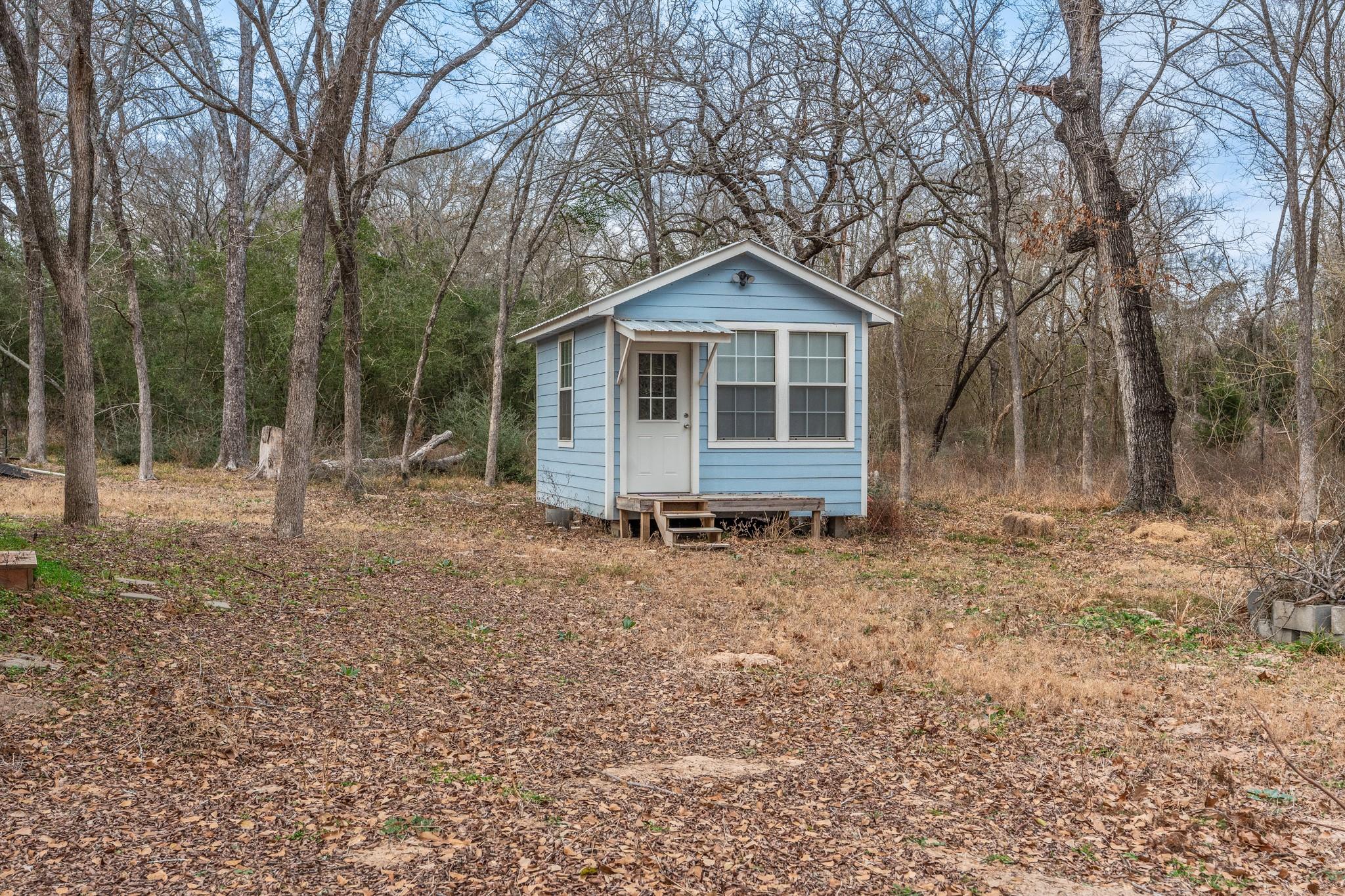 2077 County Road 408