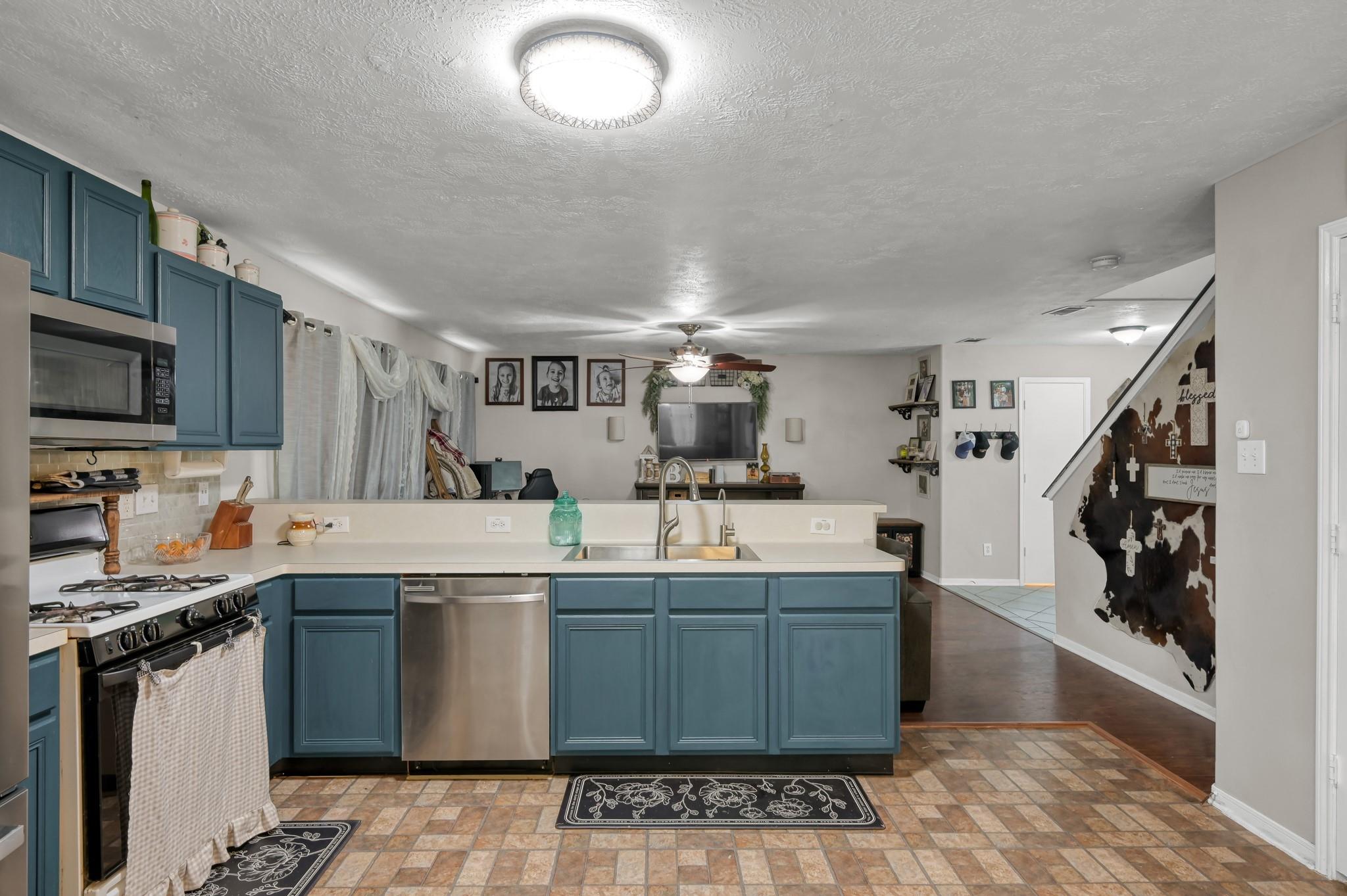 19814 Shores Edge Drive