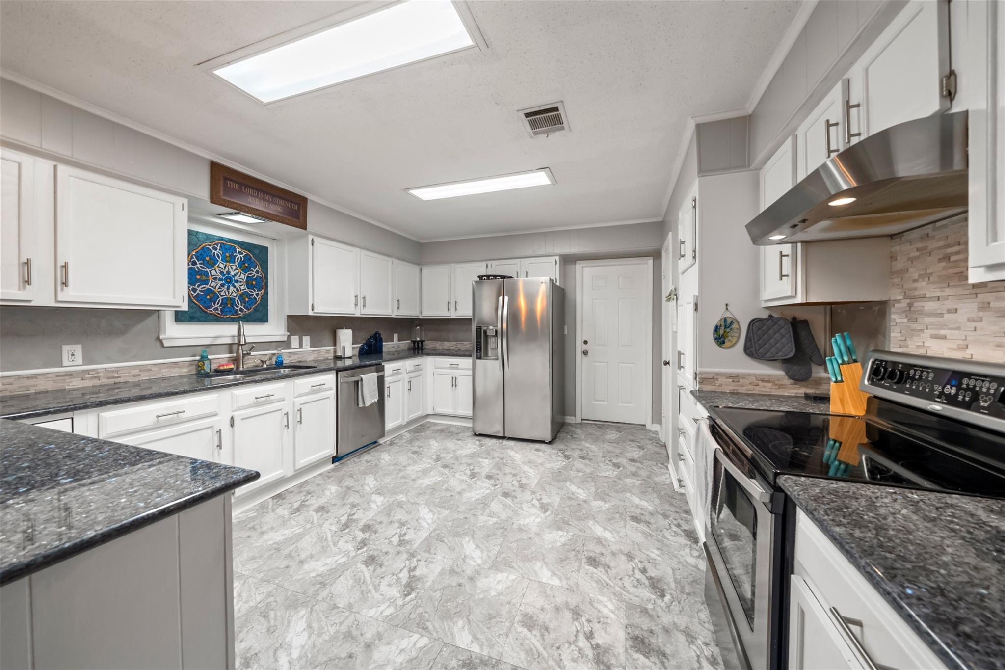 28599 Bunting Road, Waller