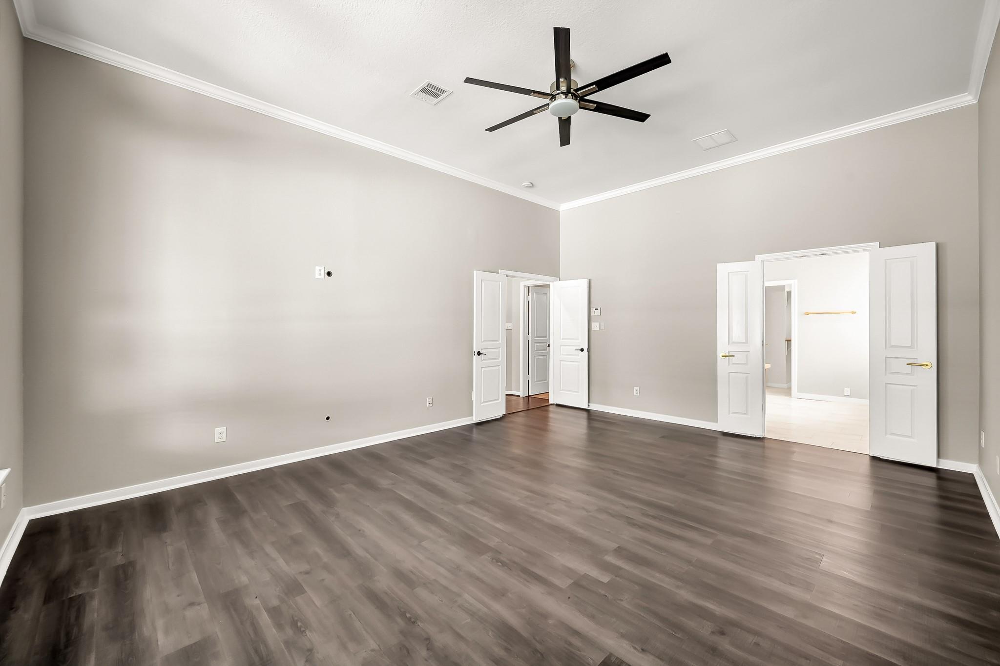 2425 W Bramlet Drive, Conroe